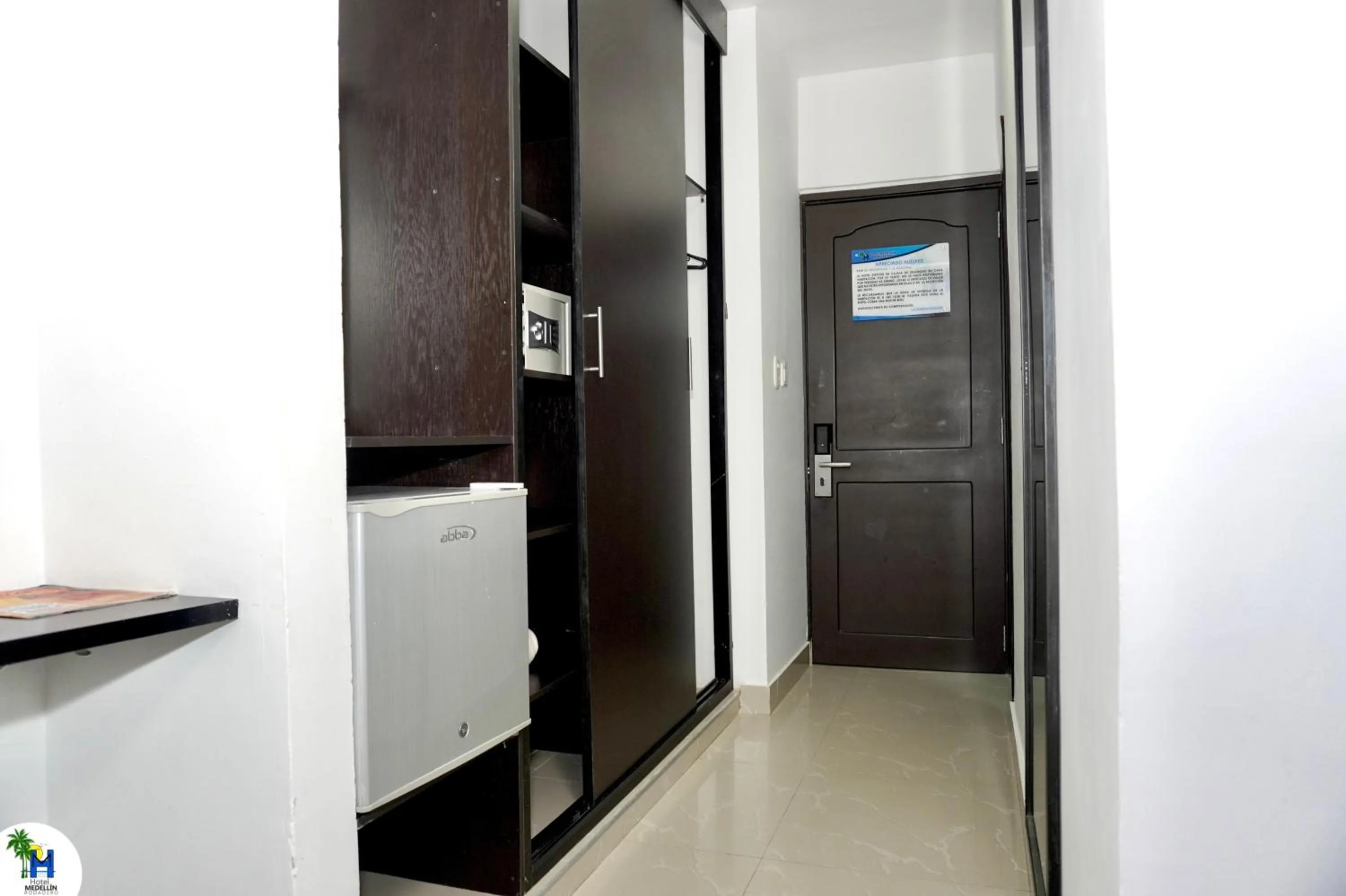 wardrobe in Hotel Medellín Rodadero