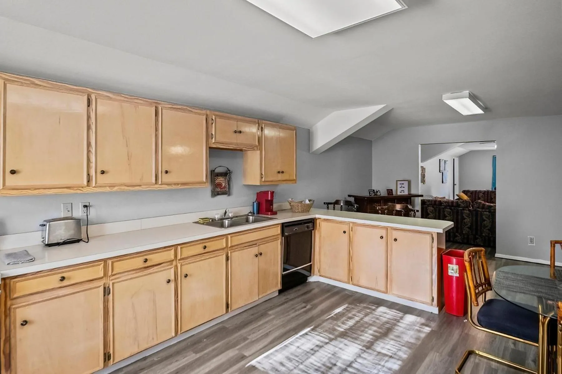 Axtons Bass City Lake Front Resort