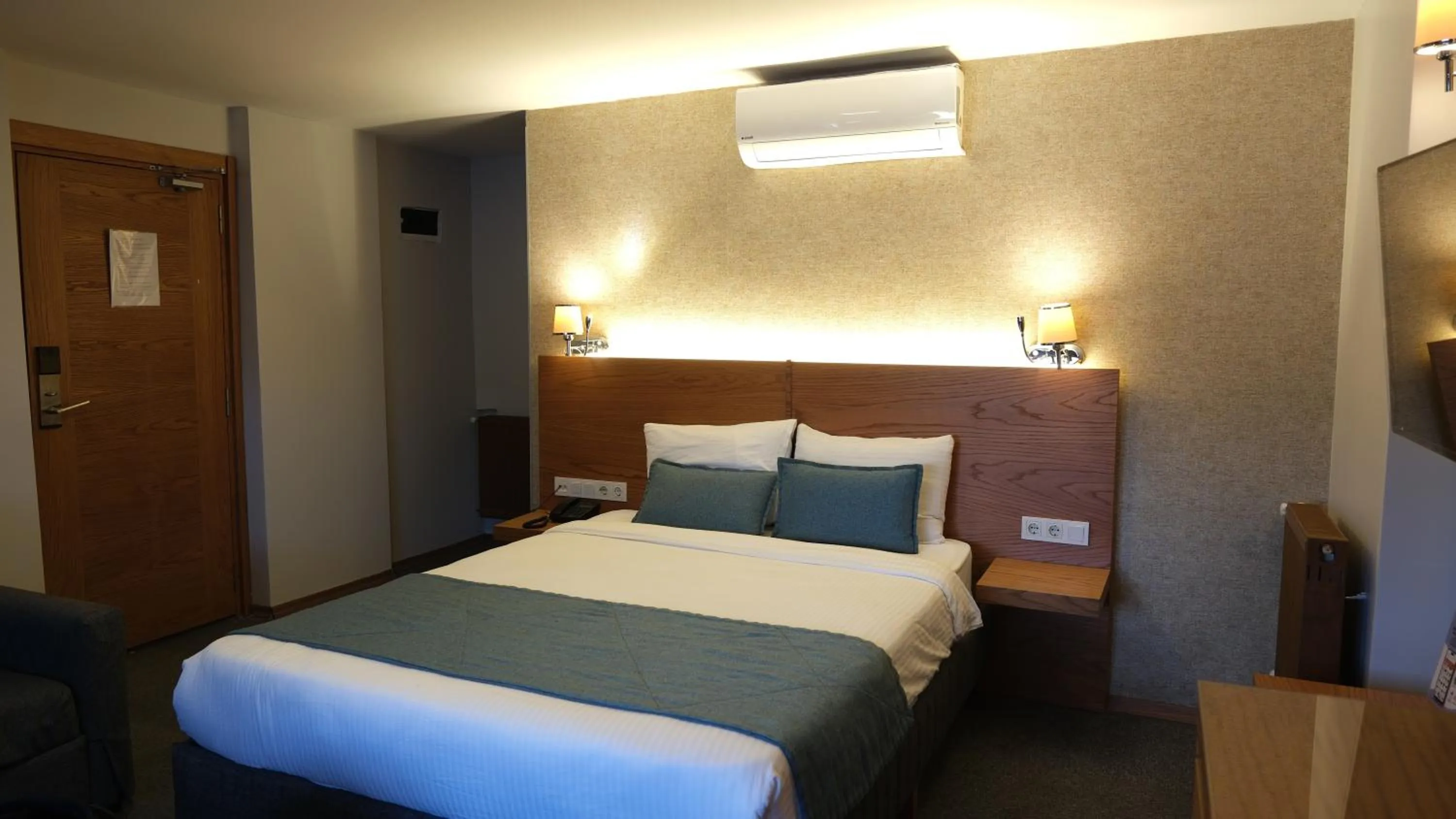 Bed in Varyant Hotel