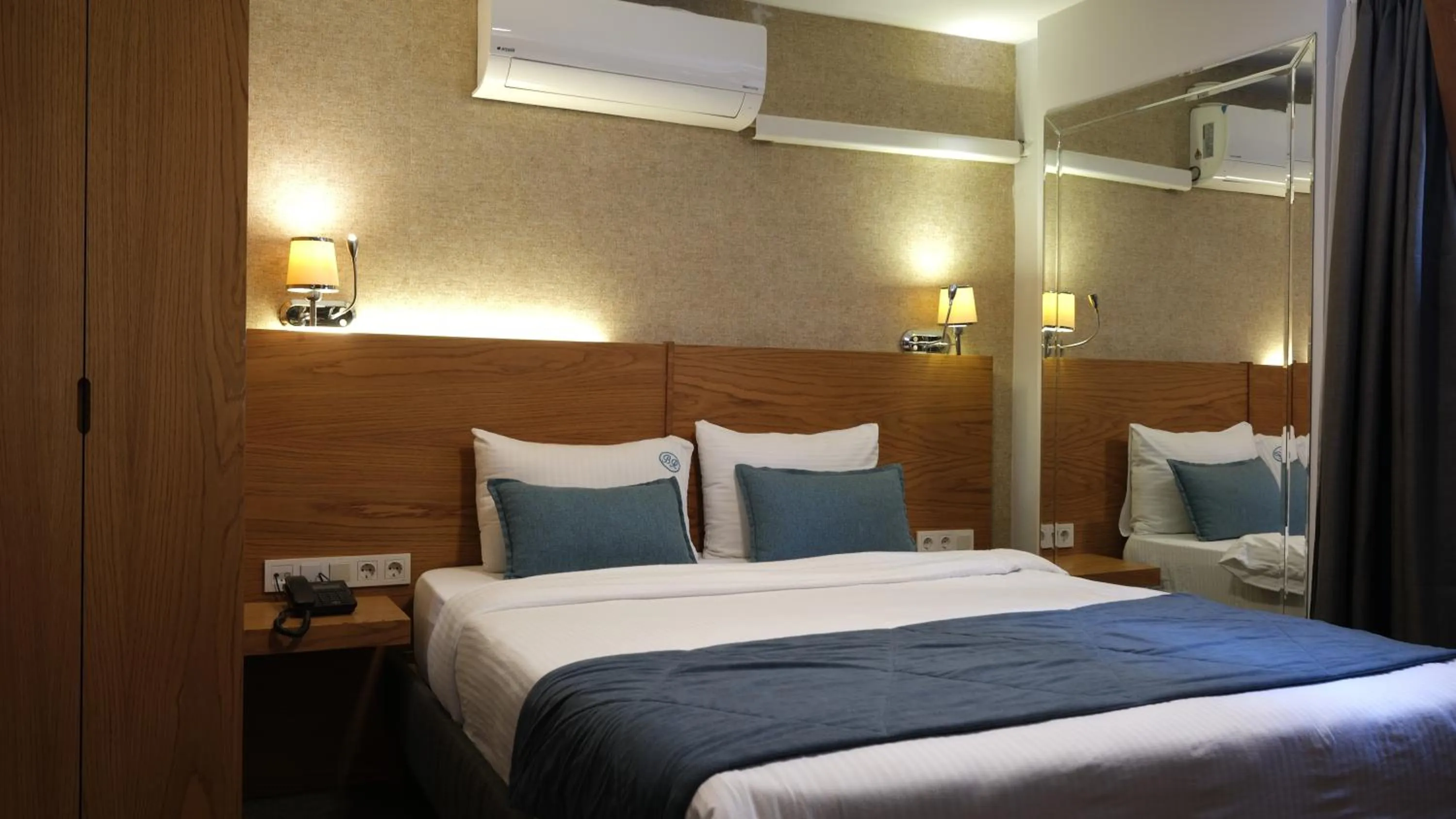 Bed in Varyant Hotel