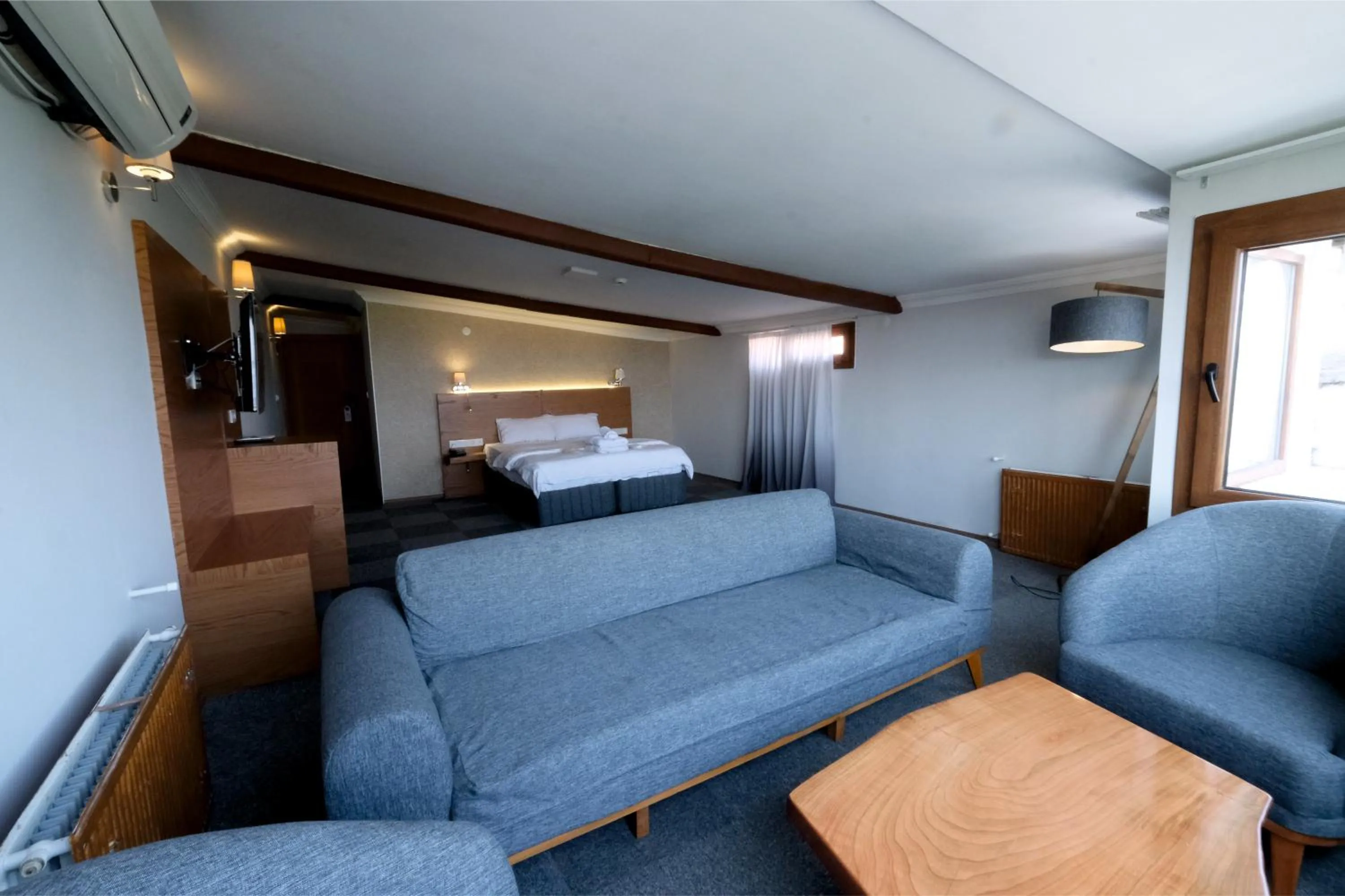 Living room, Bed in Varyant Hotel