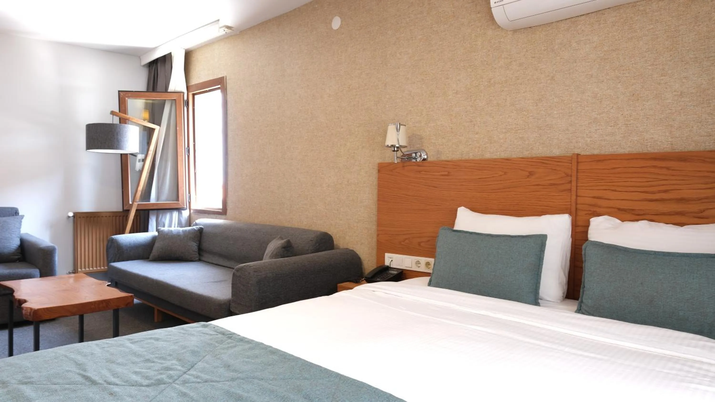 Bed in Varyant Hotel