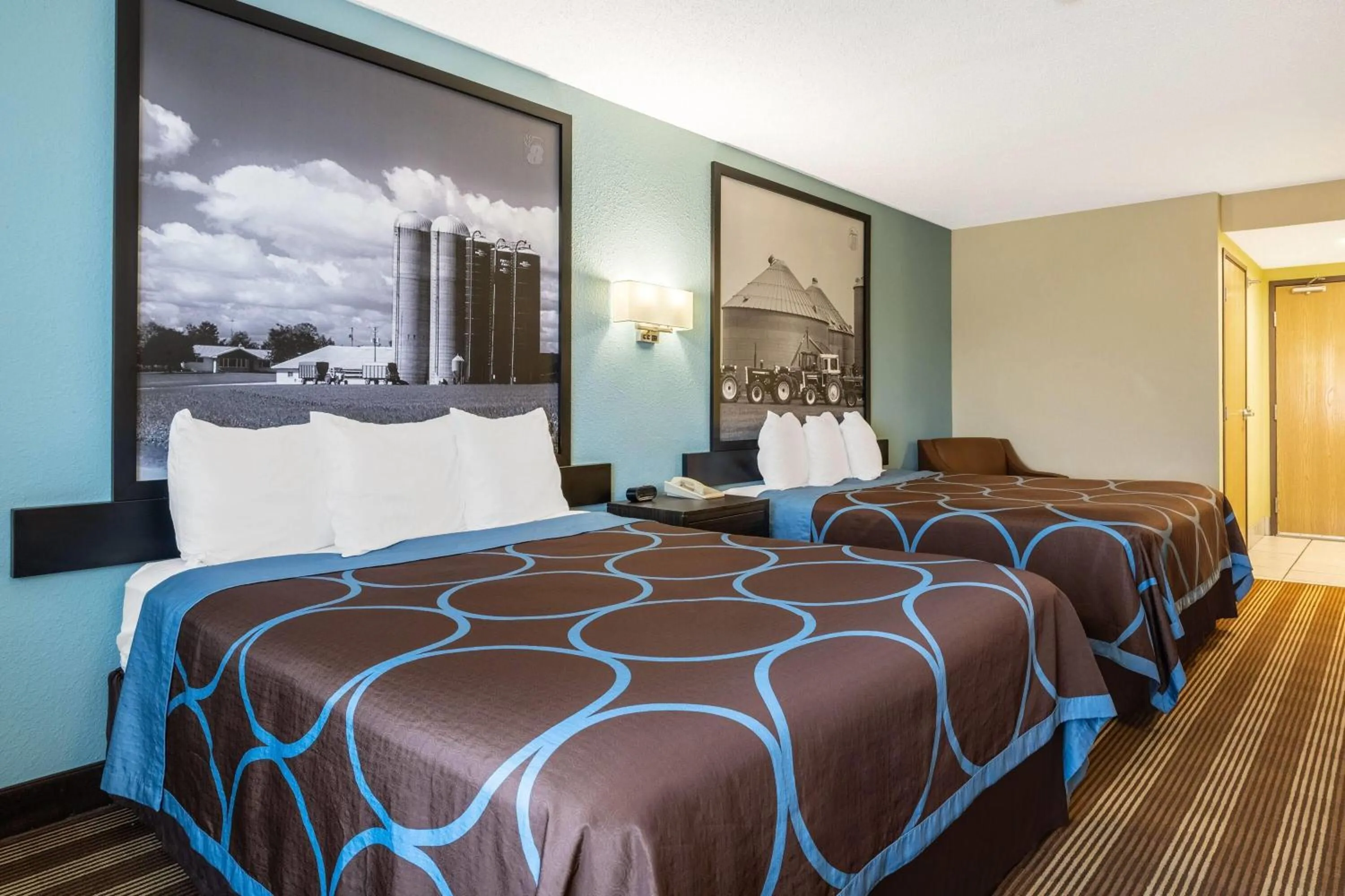 Bed in Super 8 by Wyndham Osseo WI