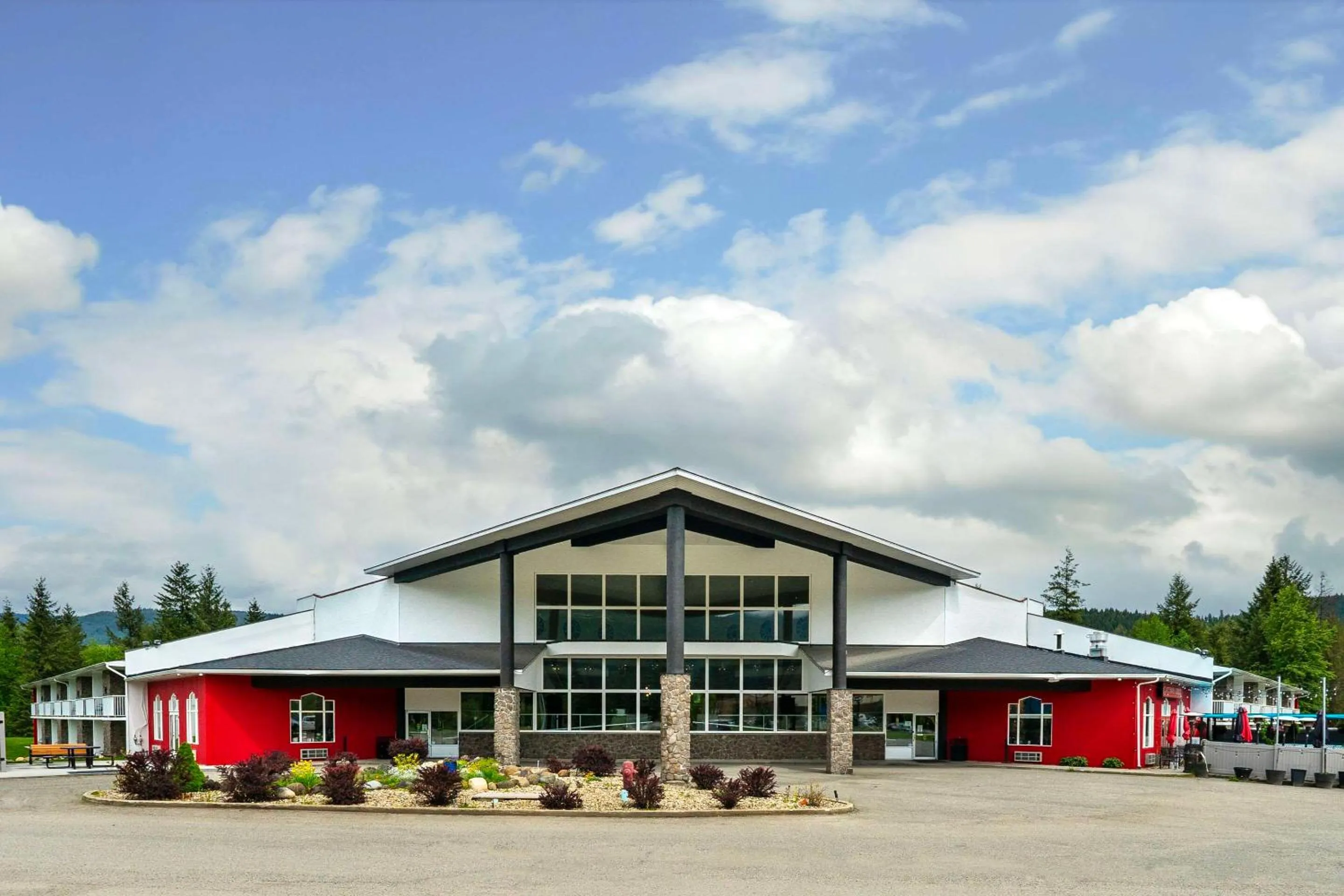 Property building in Quality Inn & Suites