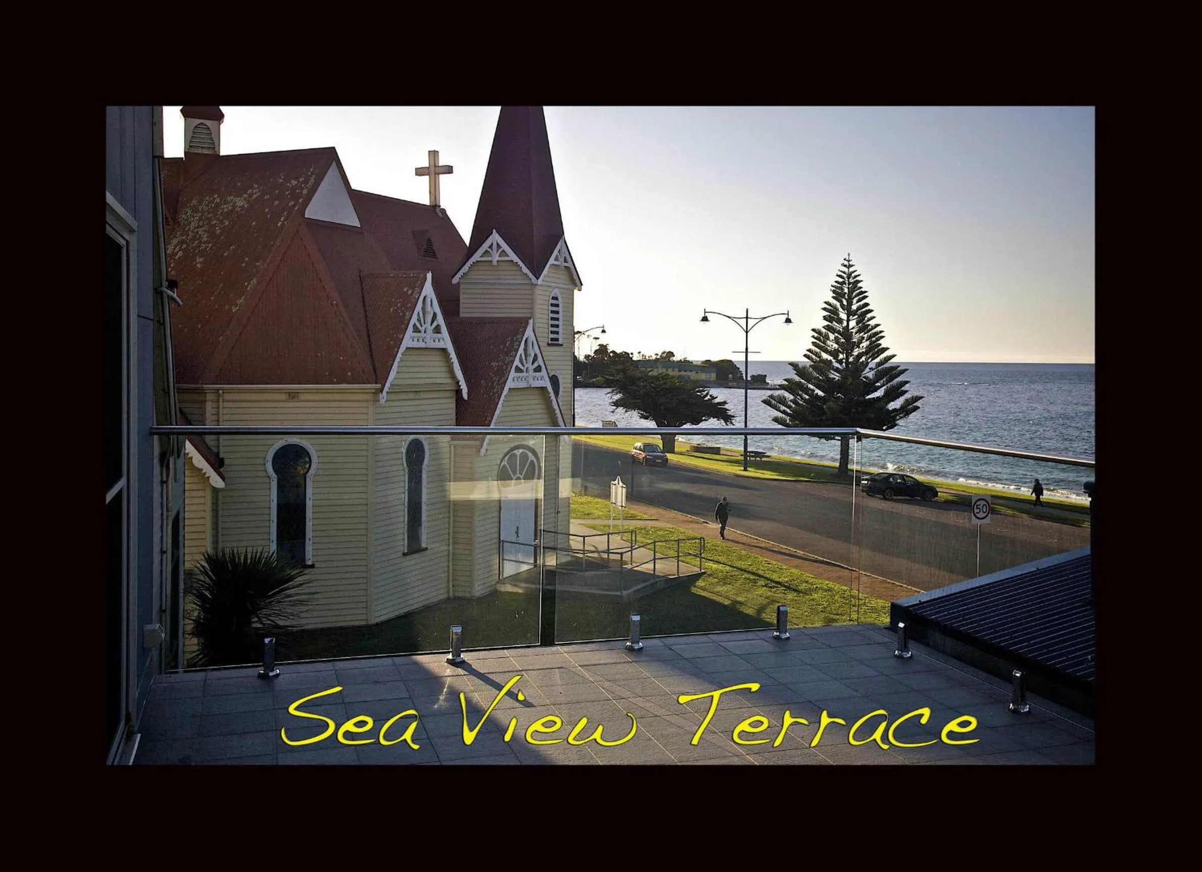 Balcony/Terrace in Penguin Beachfront Apartments