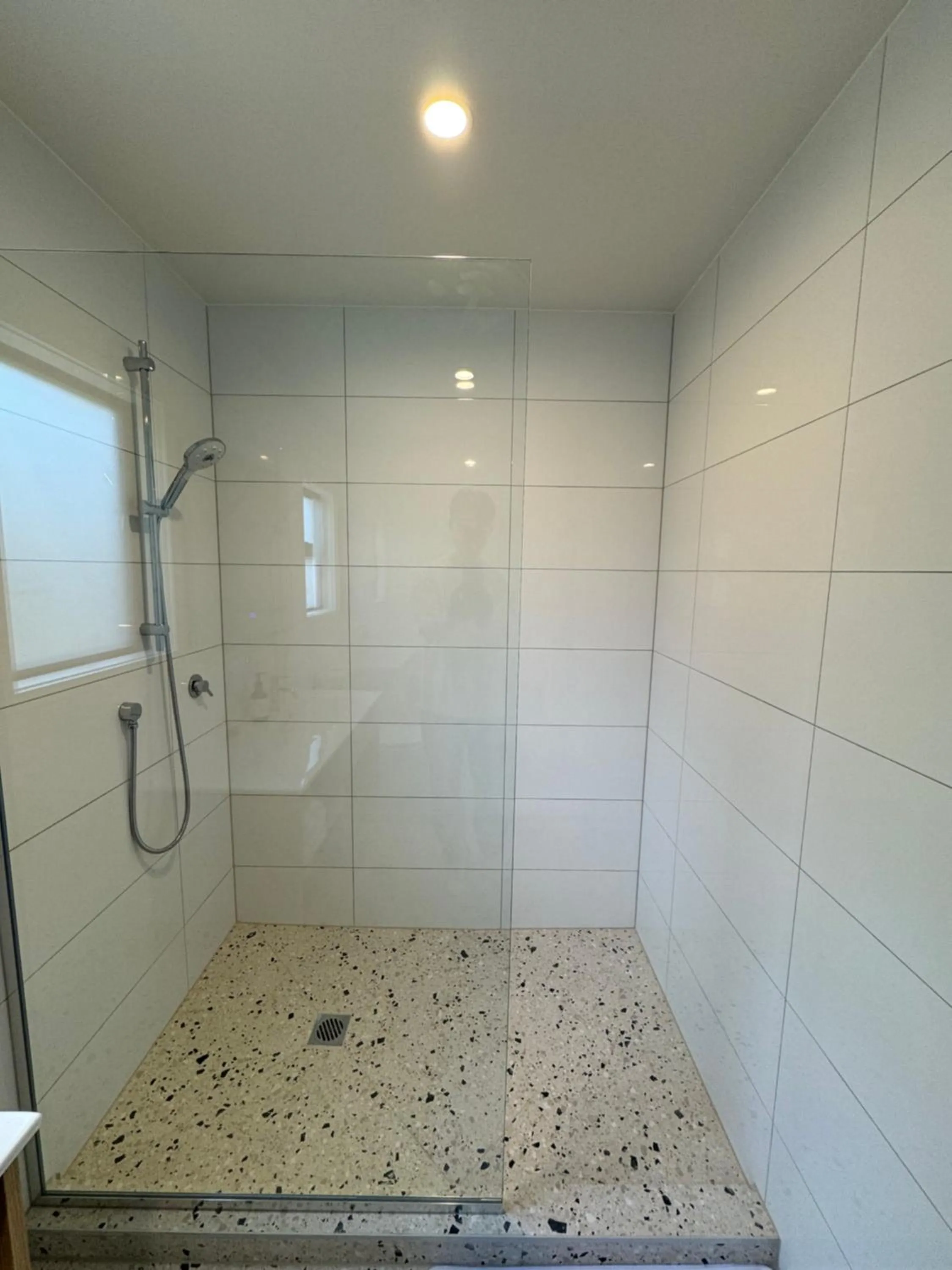 Shower in Mt Wellington Motel