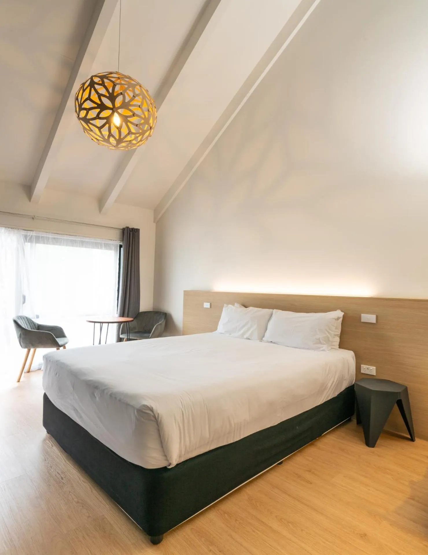 Bed in Mt Wellington Motel