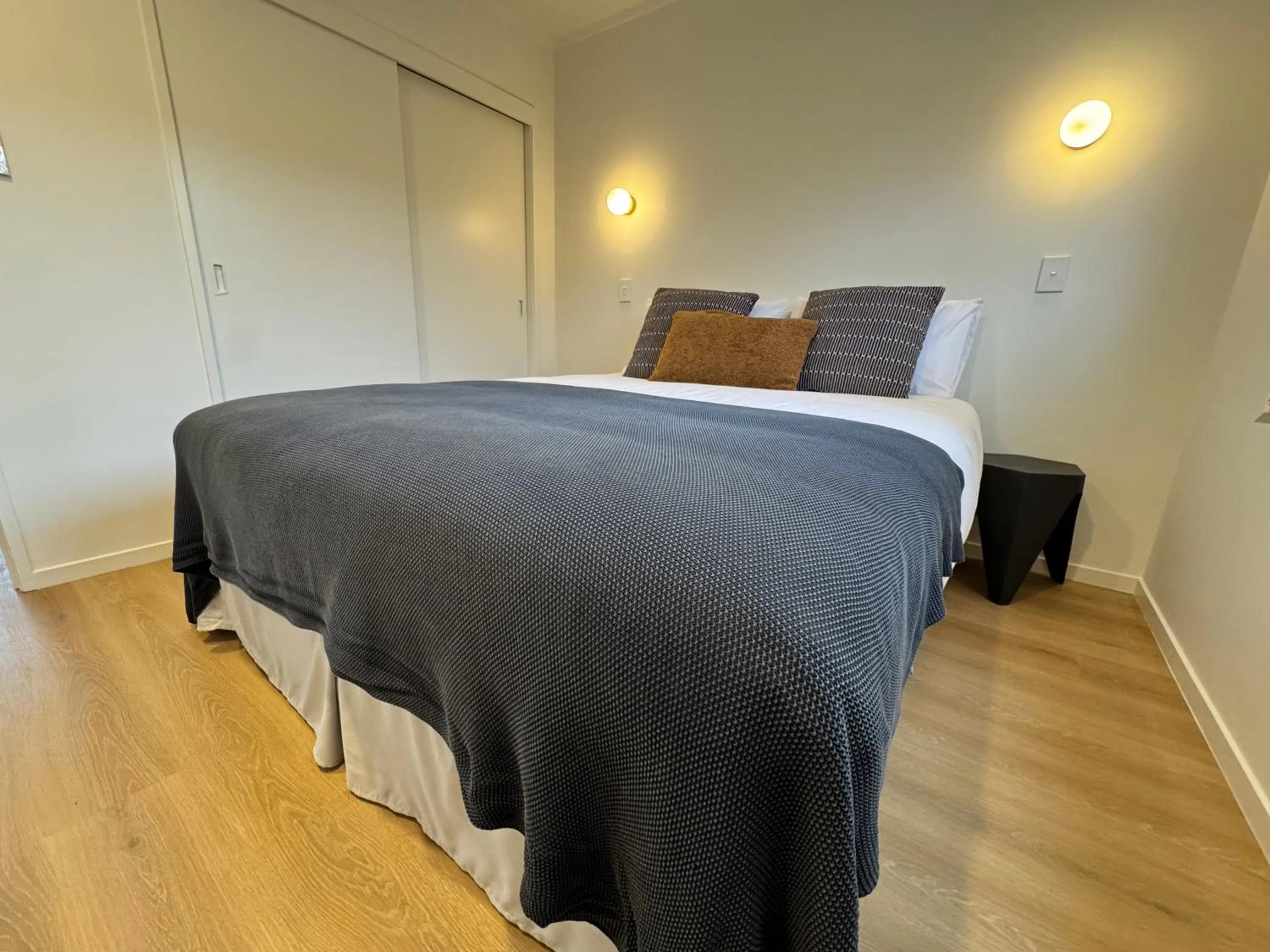 Bedroom, Bed in Mt Wellington Motel