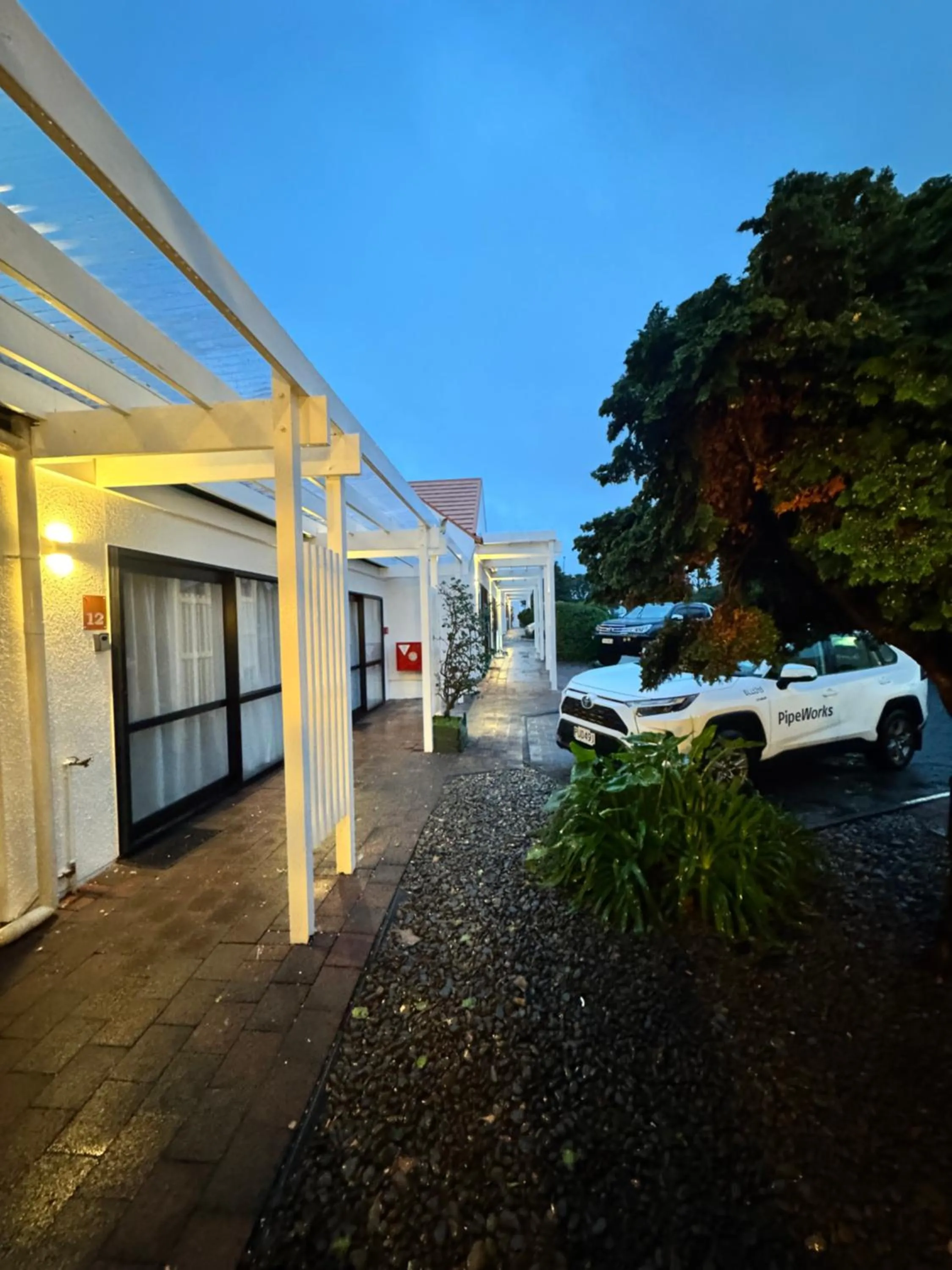 Property building in Mt Wellington Motel