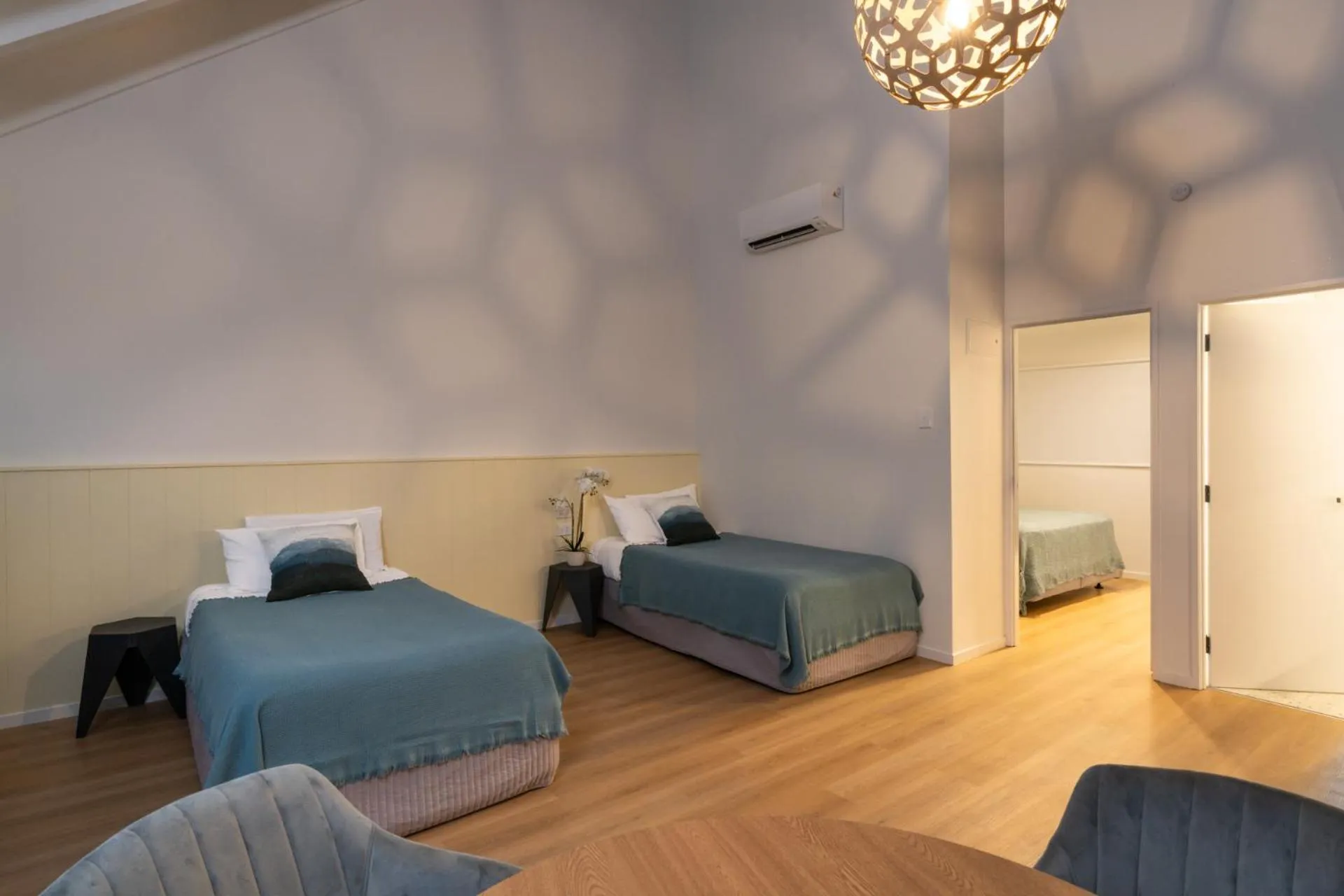 Bed in Mt Wellington Motel