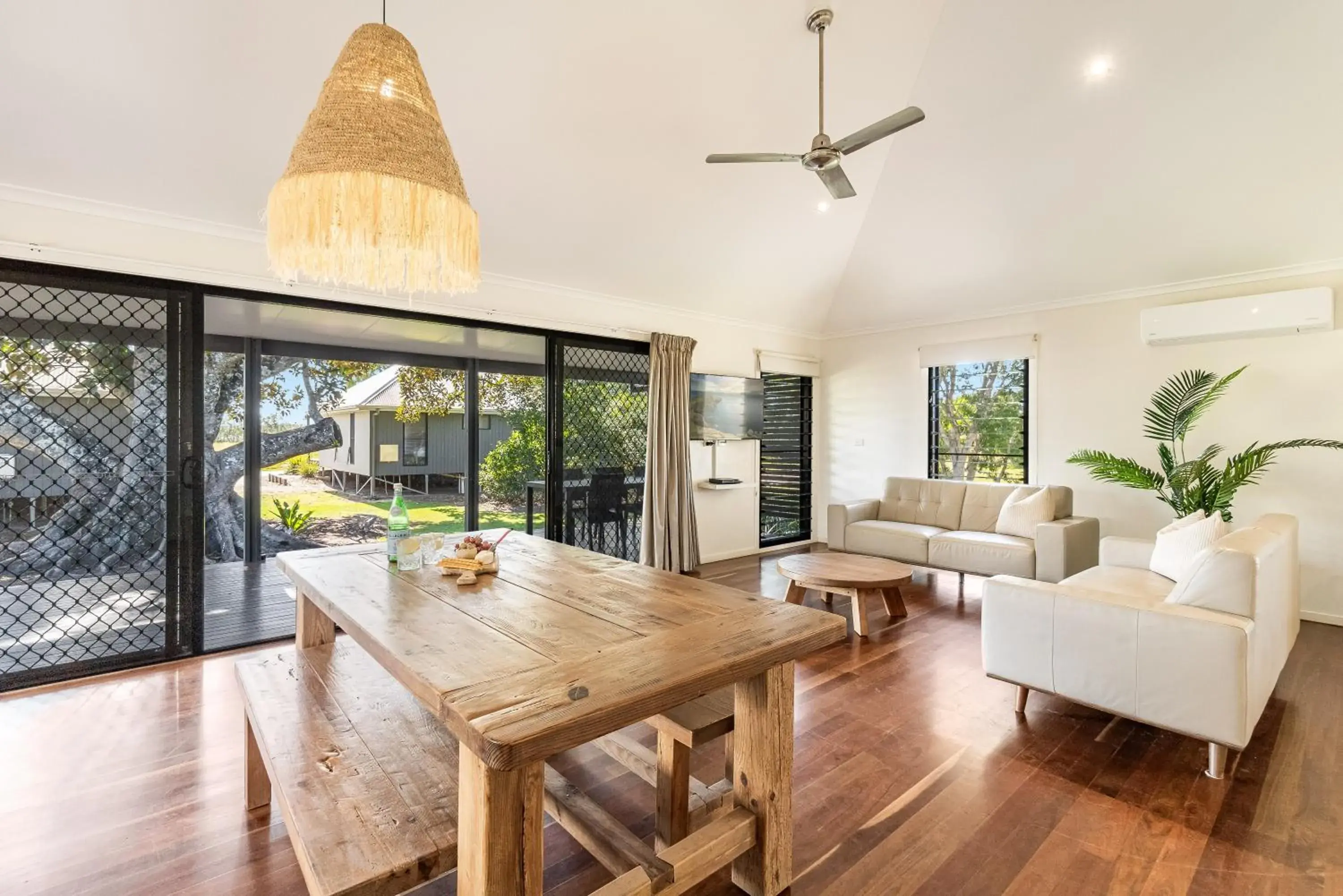 Deluxe Family Cabin in BIG4 Saltwater Yamba Holiday Park Deluxe Family Cabin in BIG4 Saltwater Yamba Holiday Park