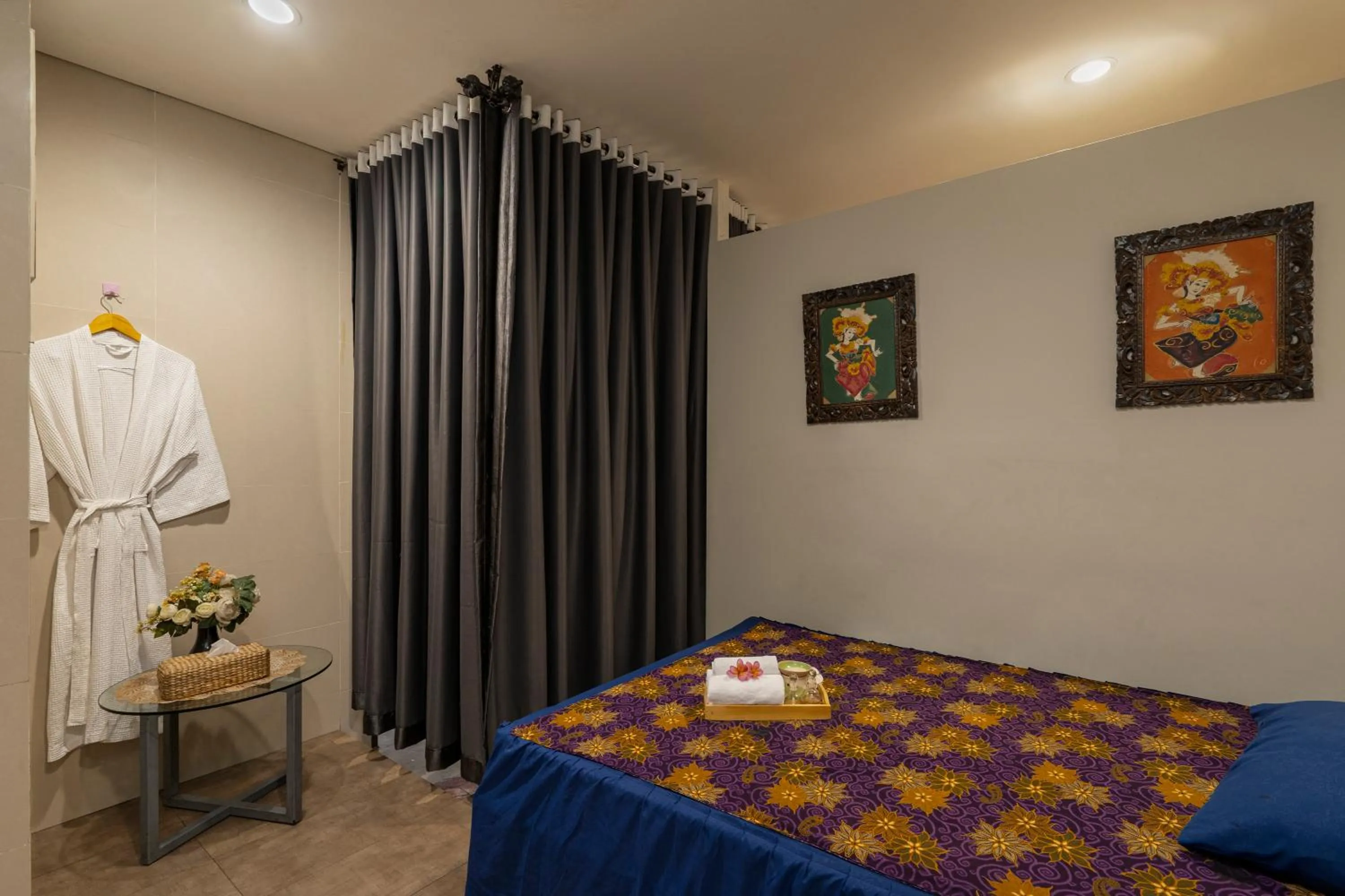 Massage, Bed in BATIQA Hotel & Apartments Karawang