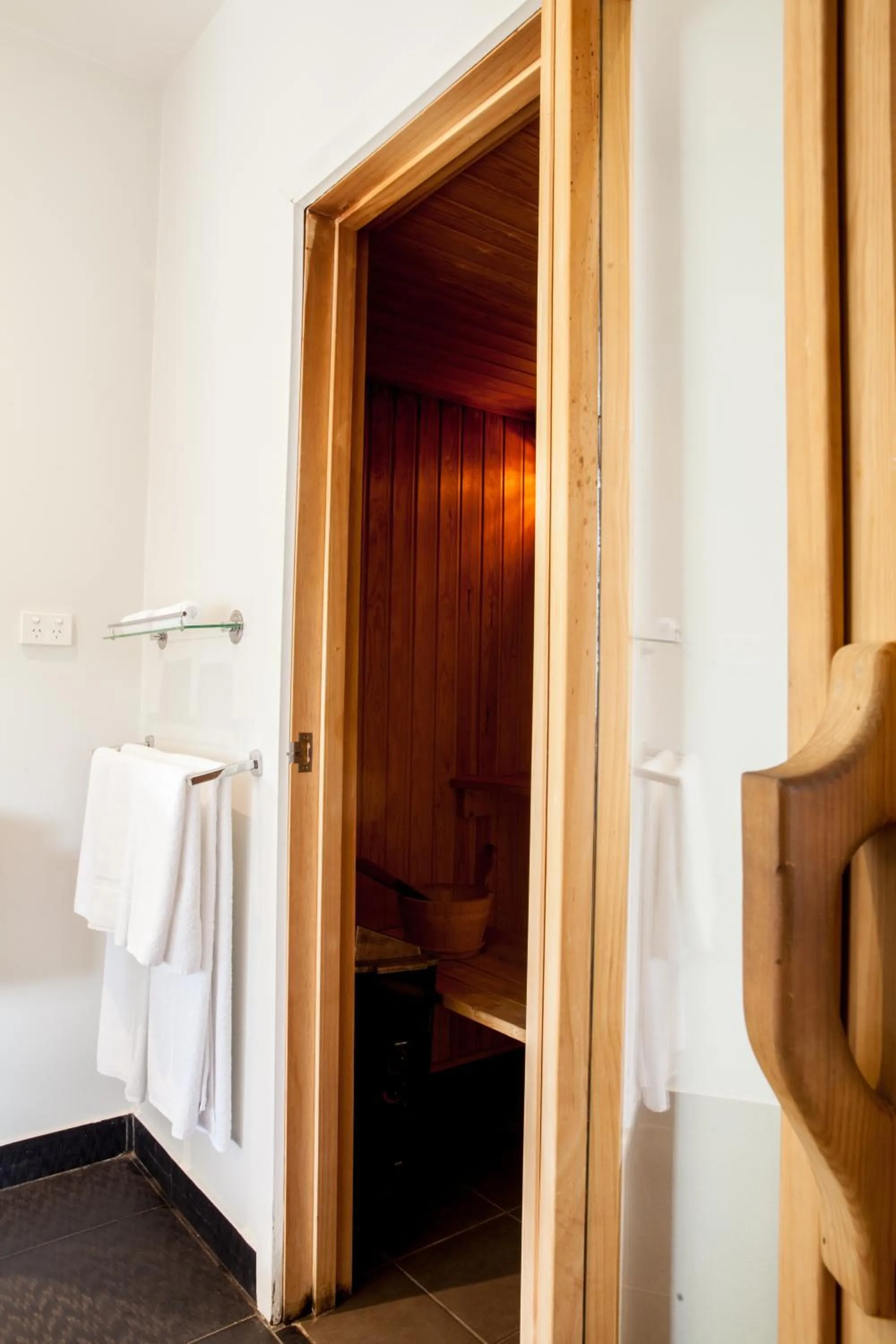 Sauna, Bed in Polperro Villas