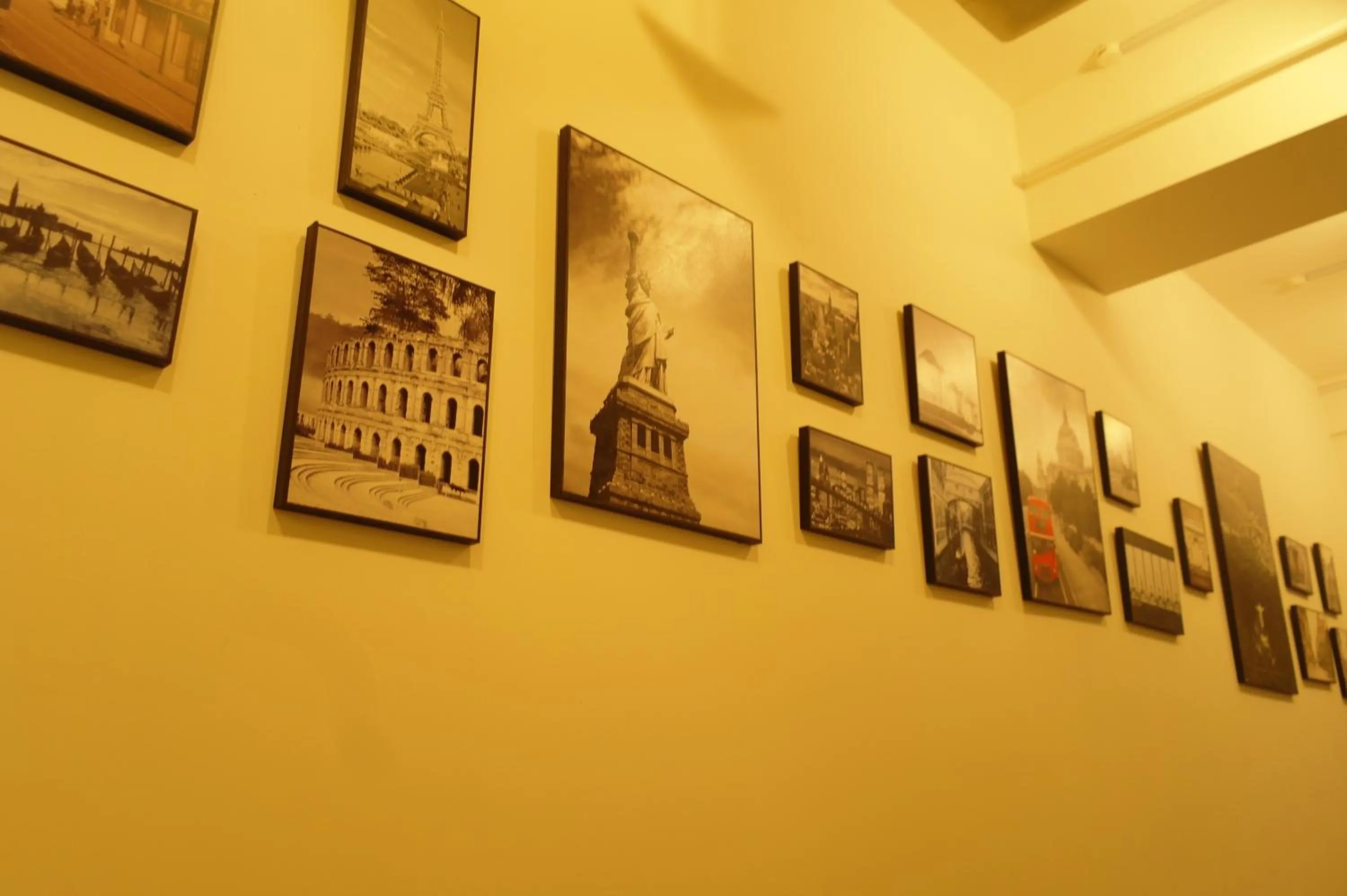 Decorative detail in Chic Capsule Otel