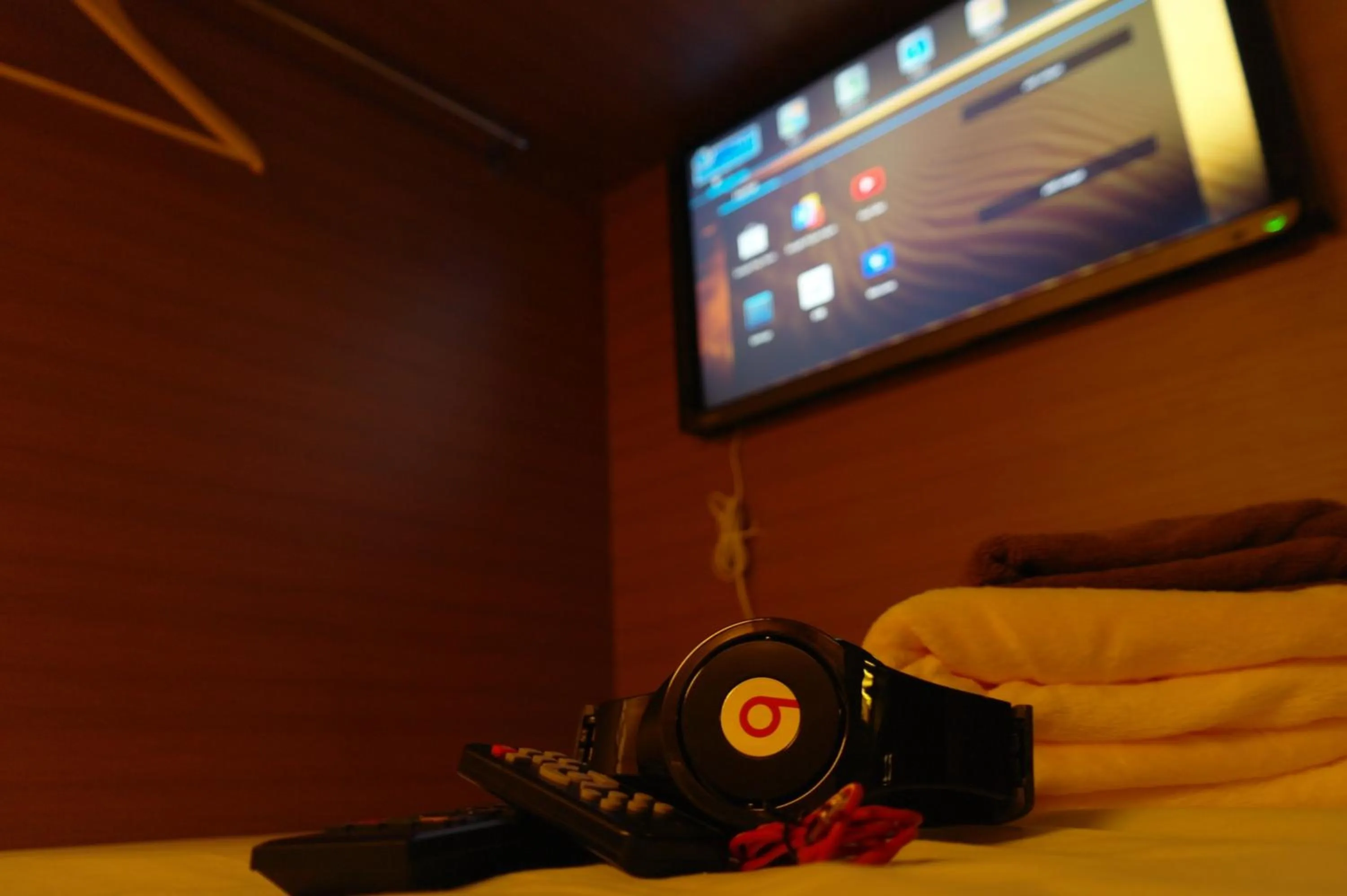 TV and multimedia in Chic Capsule Otel