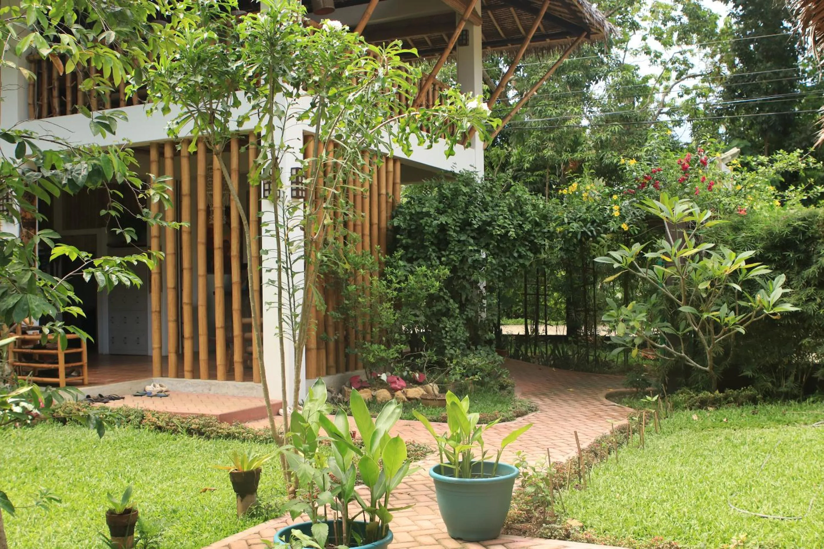 Restaurant/places to eat in Fox & The Firefly Cottages