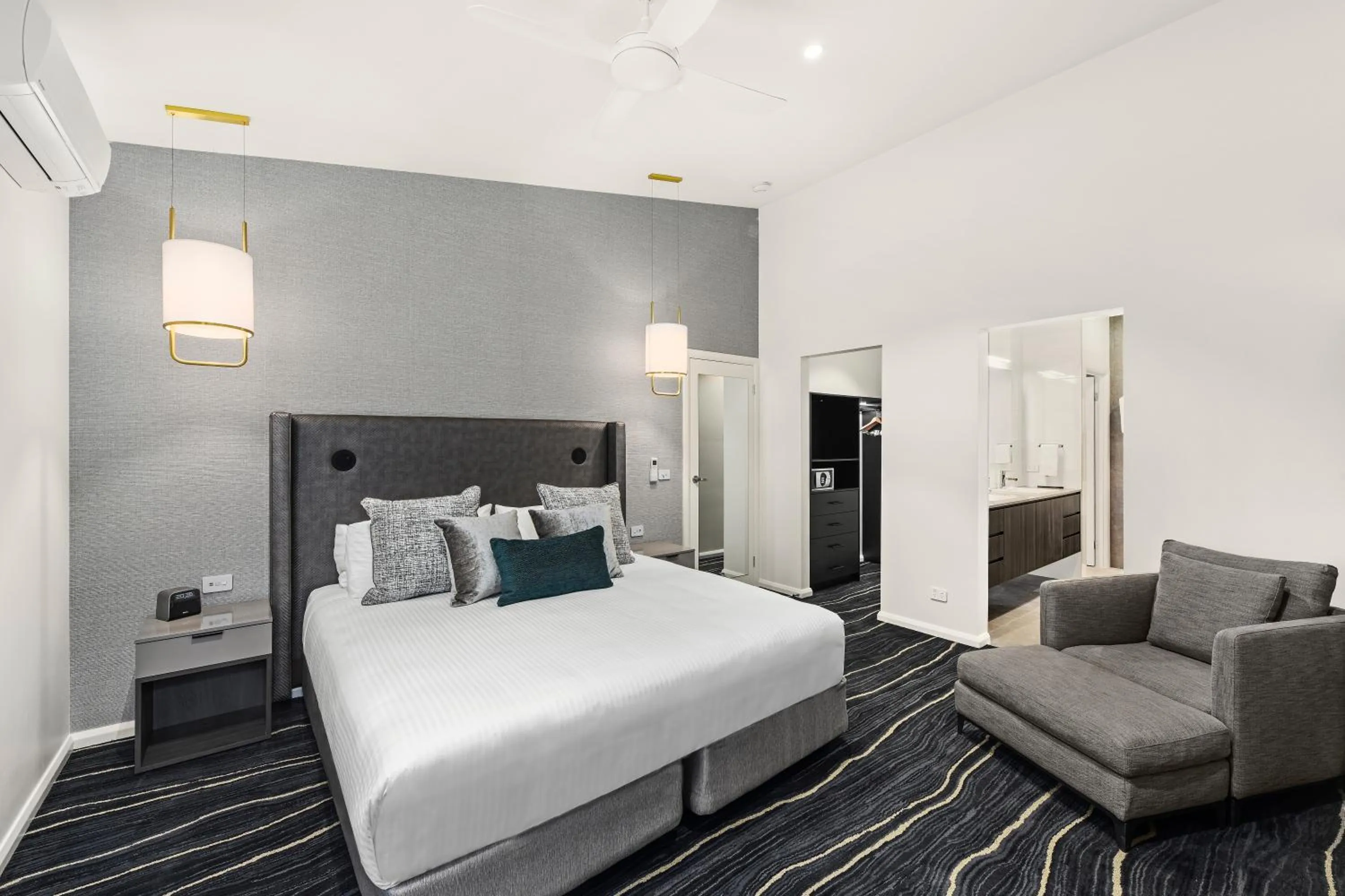 Bedroom, Bed in Club Wyndham Flynns Beach, Trademark Collection by Wyndham