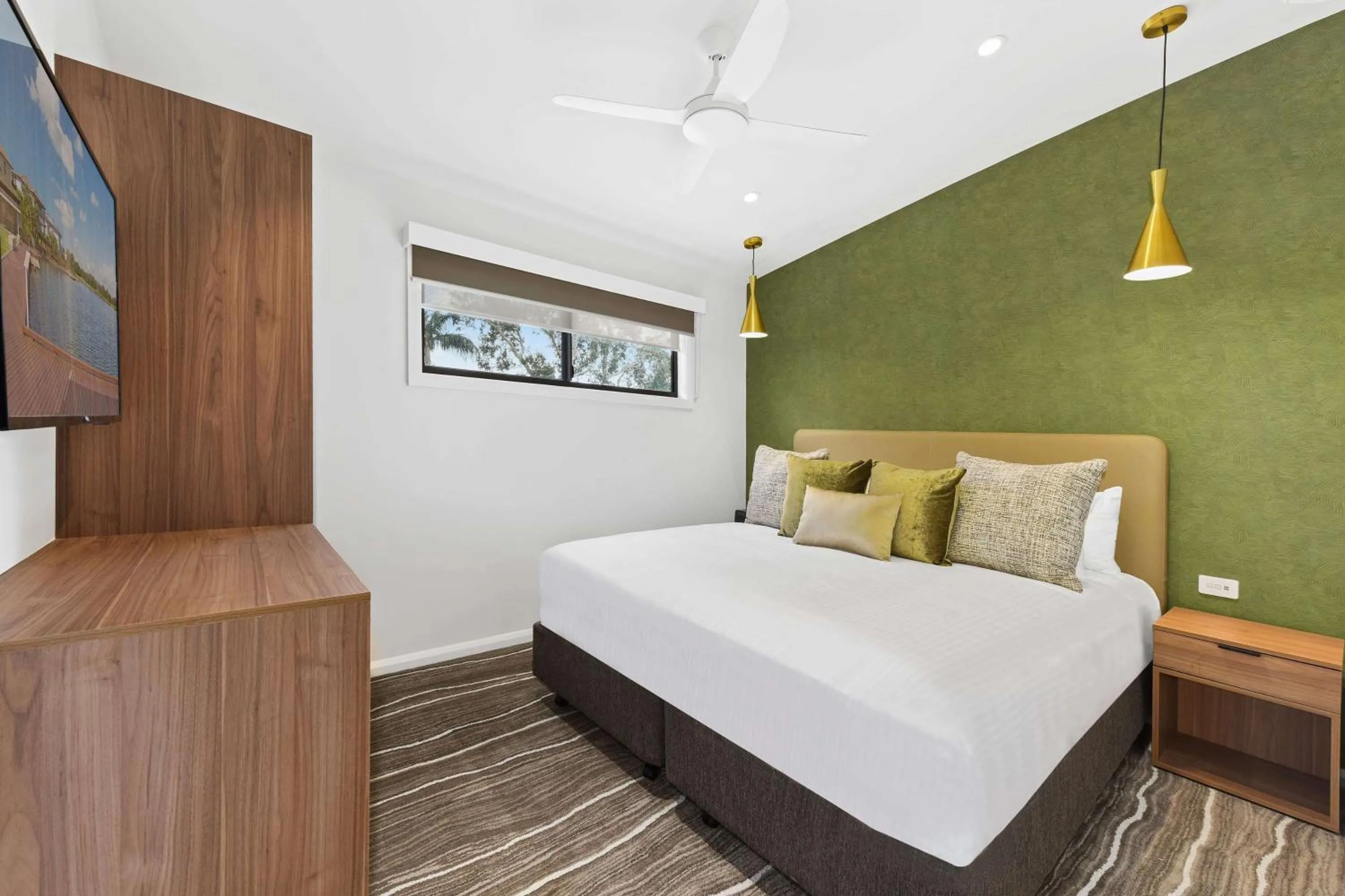 Photo of the whole room, Bed in Club Wyndham Flynns Beach, Trademark Collection by Wyndham