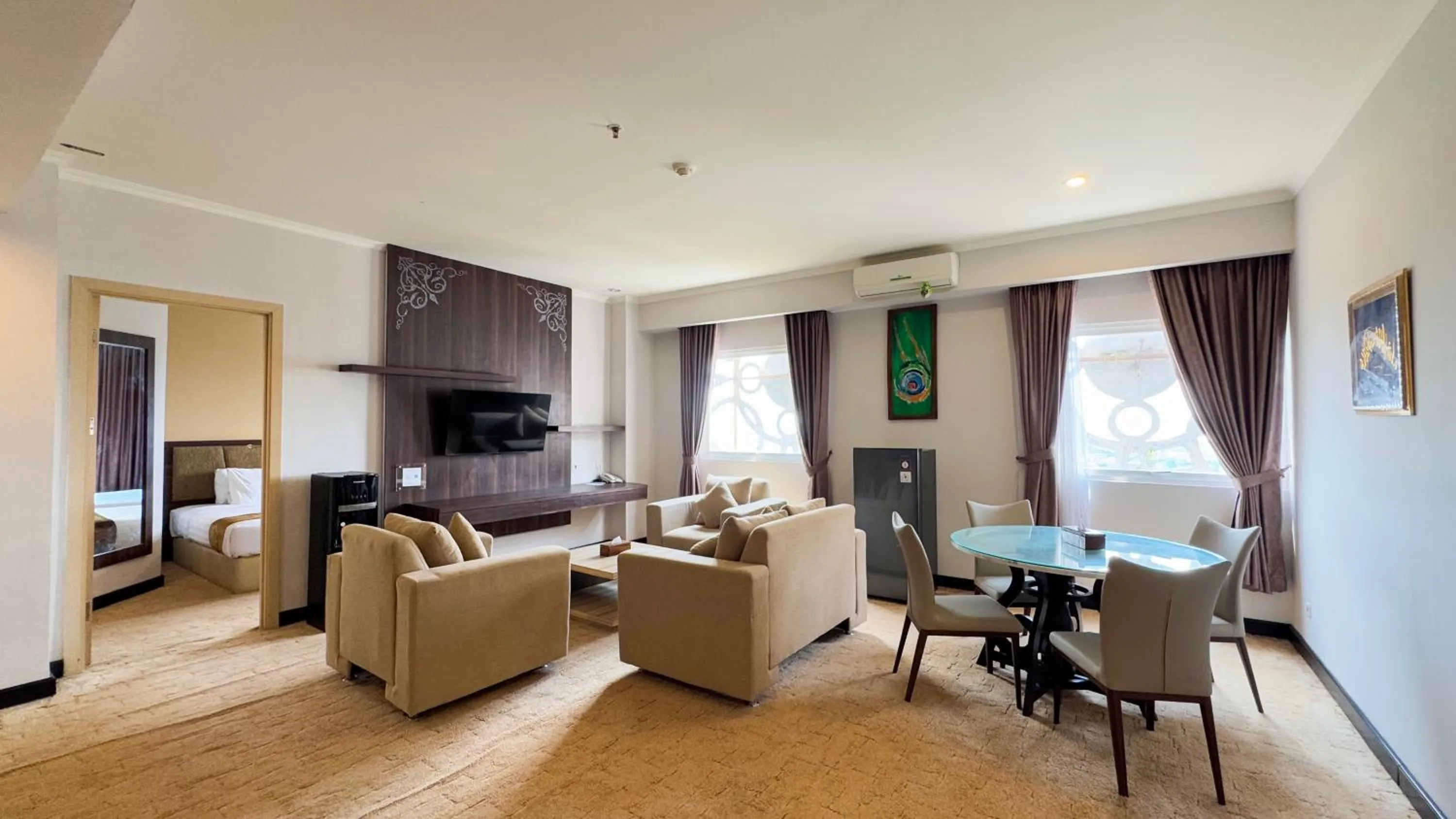 Living room in Lorin Syariah Solo Hotel