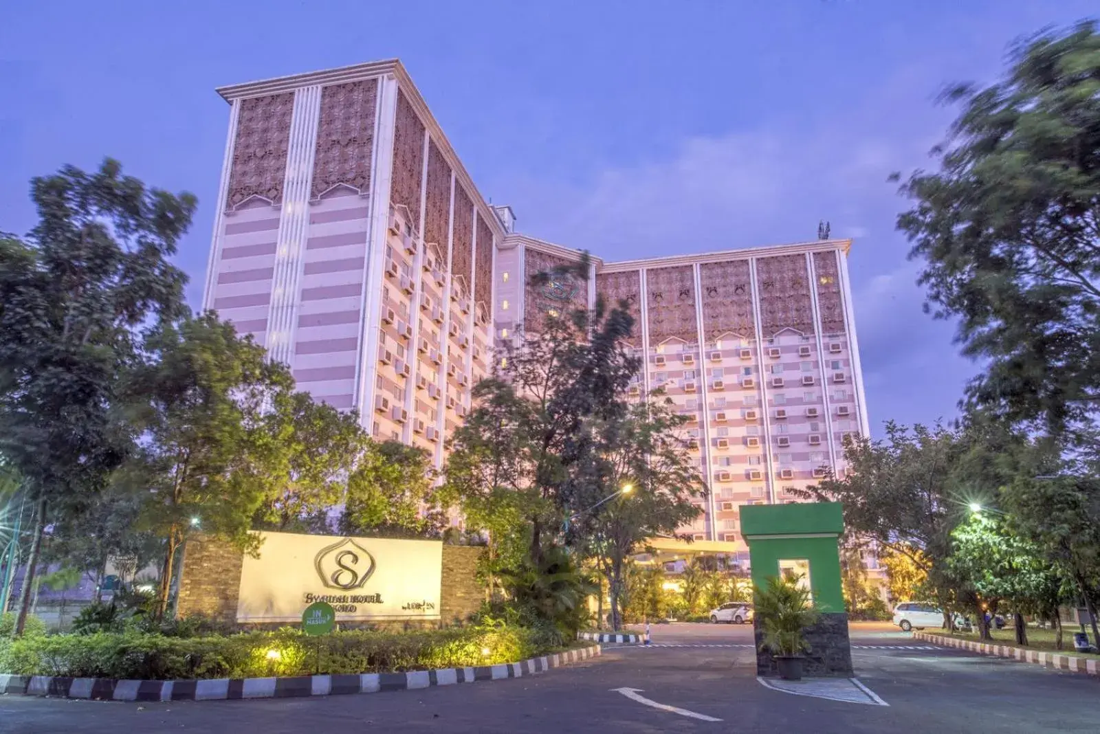 Lorin Syariah Solo Hotel Lorin Syariah Solo Hotel