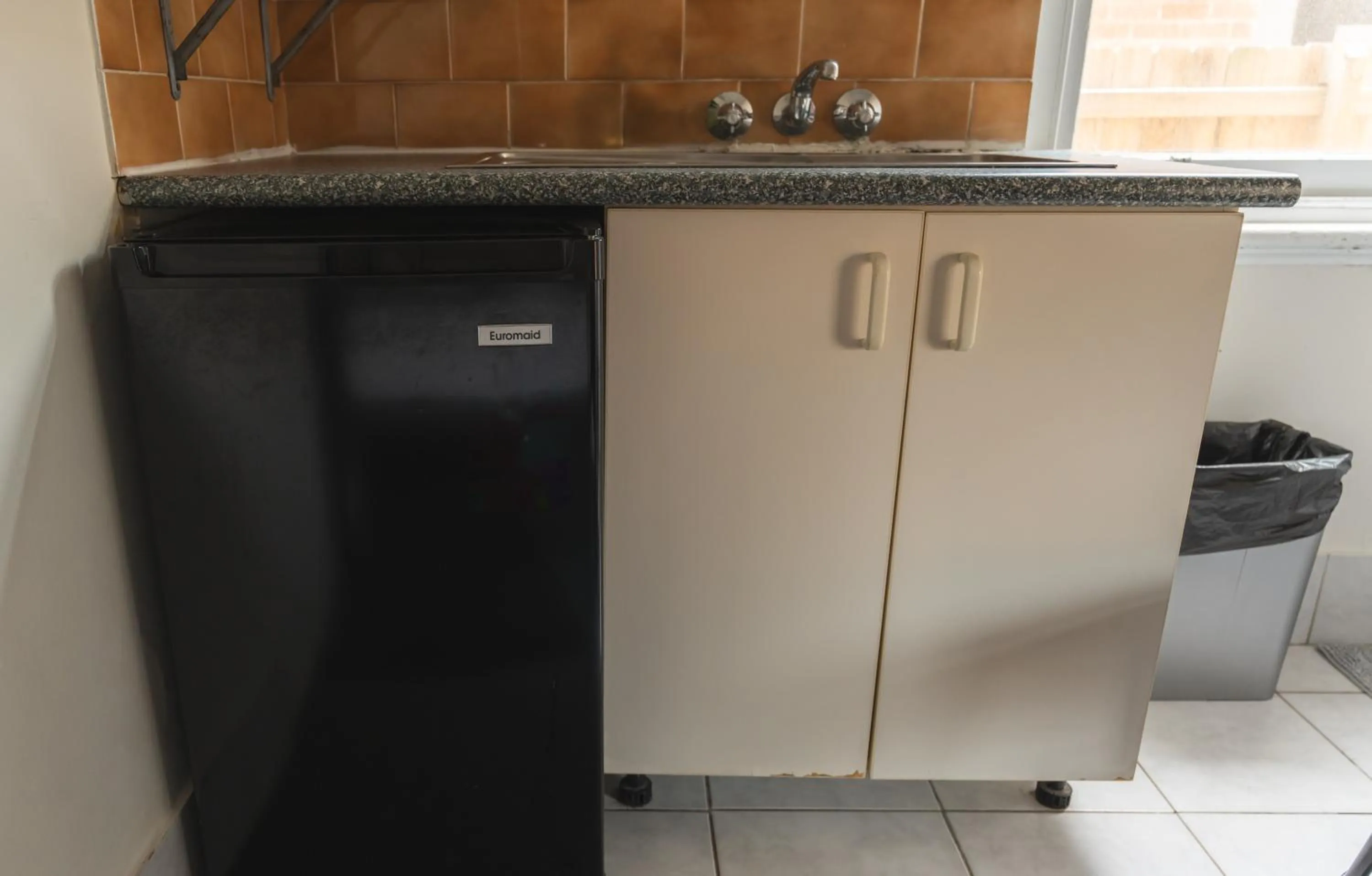 Kitchen or kitchenette in Manly Bunkhouse