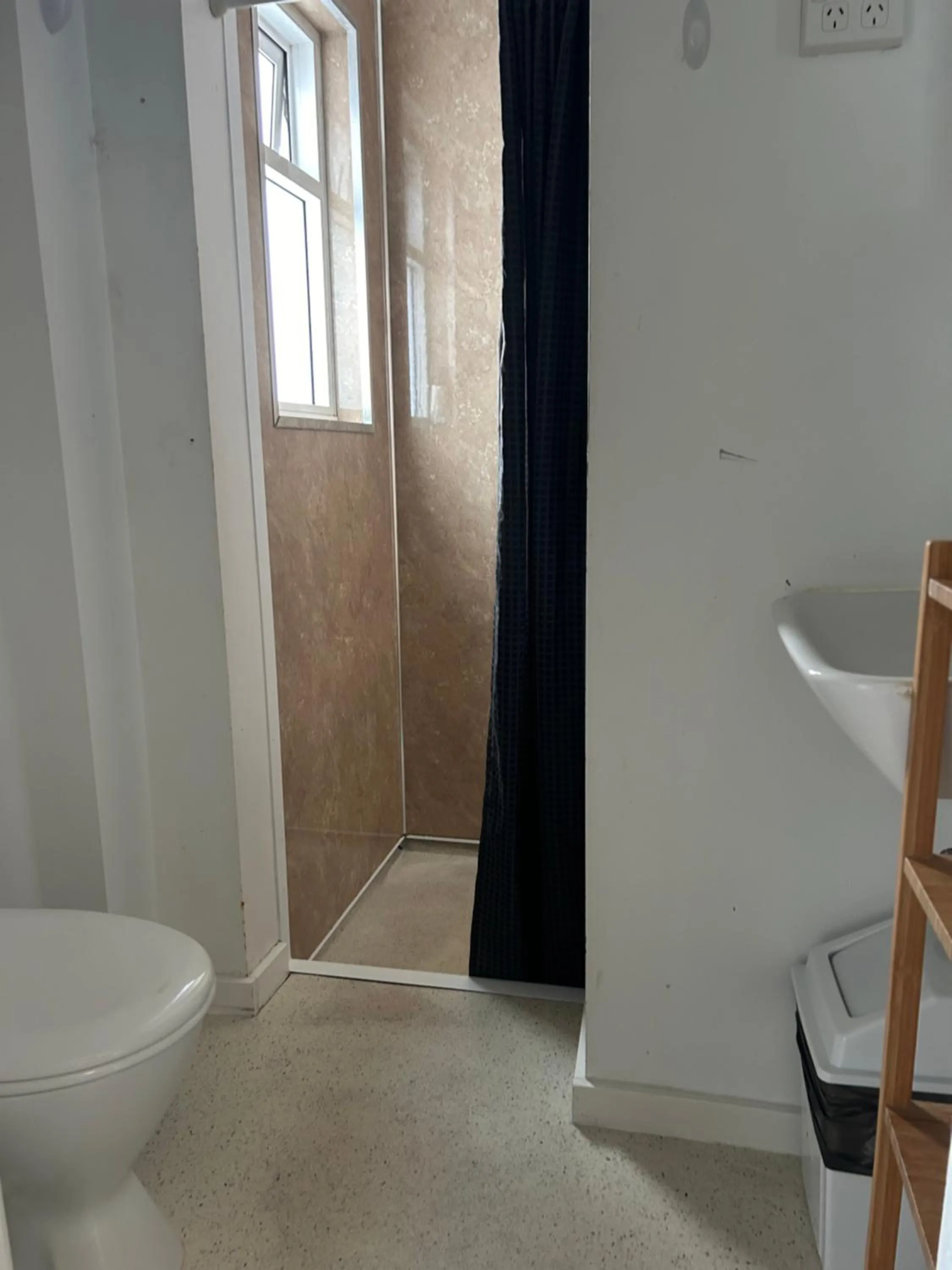 Shower in Manly Bunkhouse