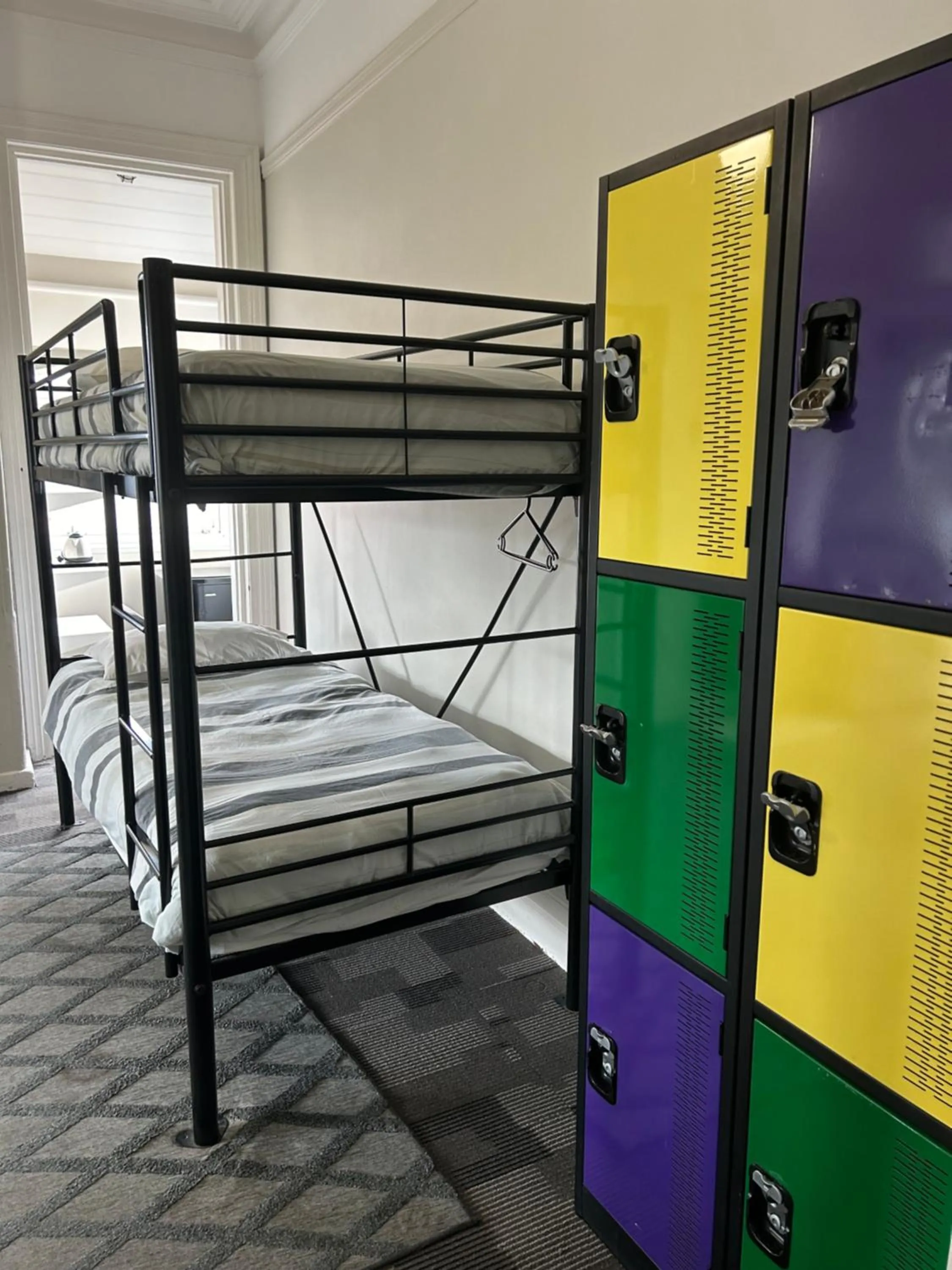 locker, Bed in Manly Bunkhouse
