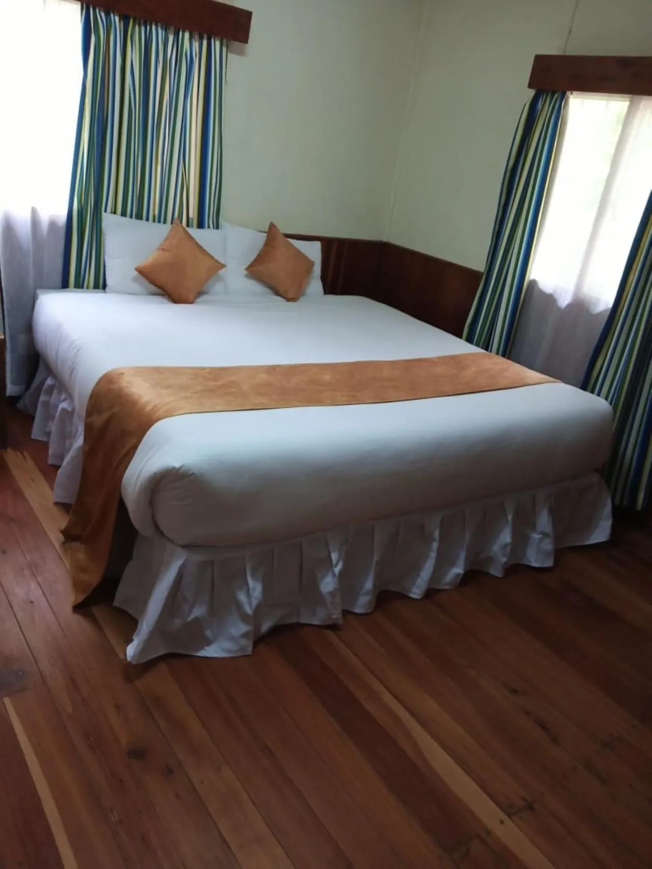 Property building, Bed in Naro Moru River Lodge