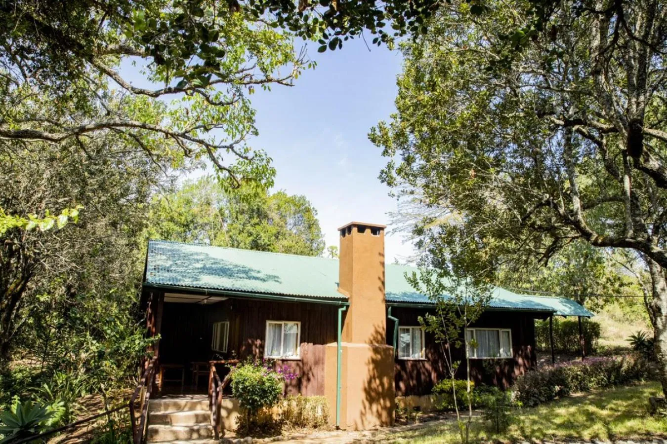 Property building in Naro Moru River Lodge