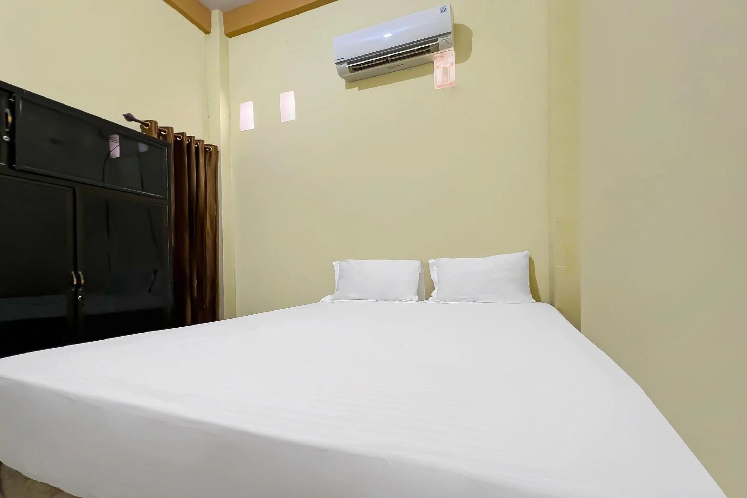 Bedroom, Bed in Hotel O Wisma Dg Tata