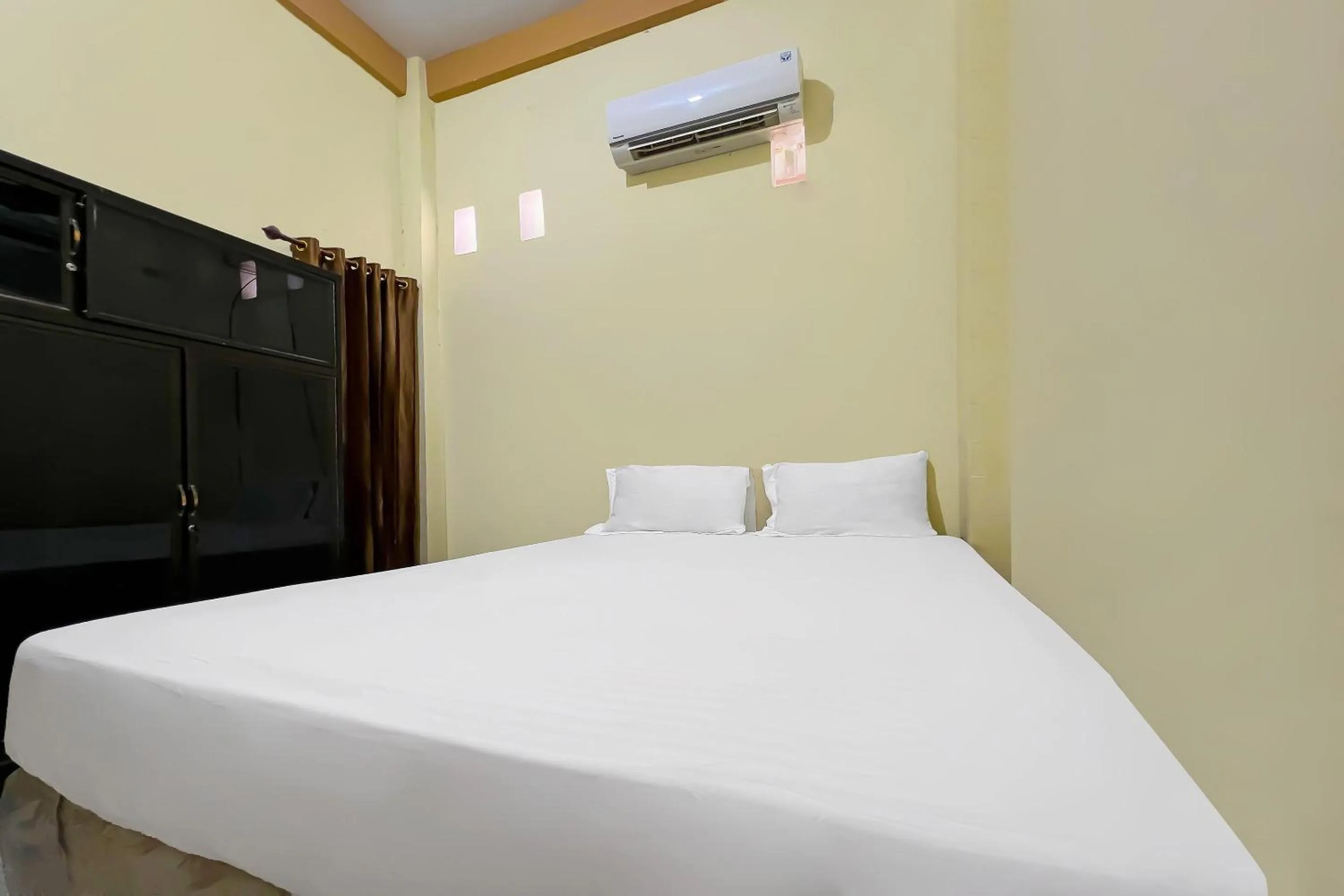 Bedroom, Bed in Hotel O Wisma Dg Tata