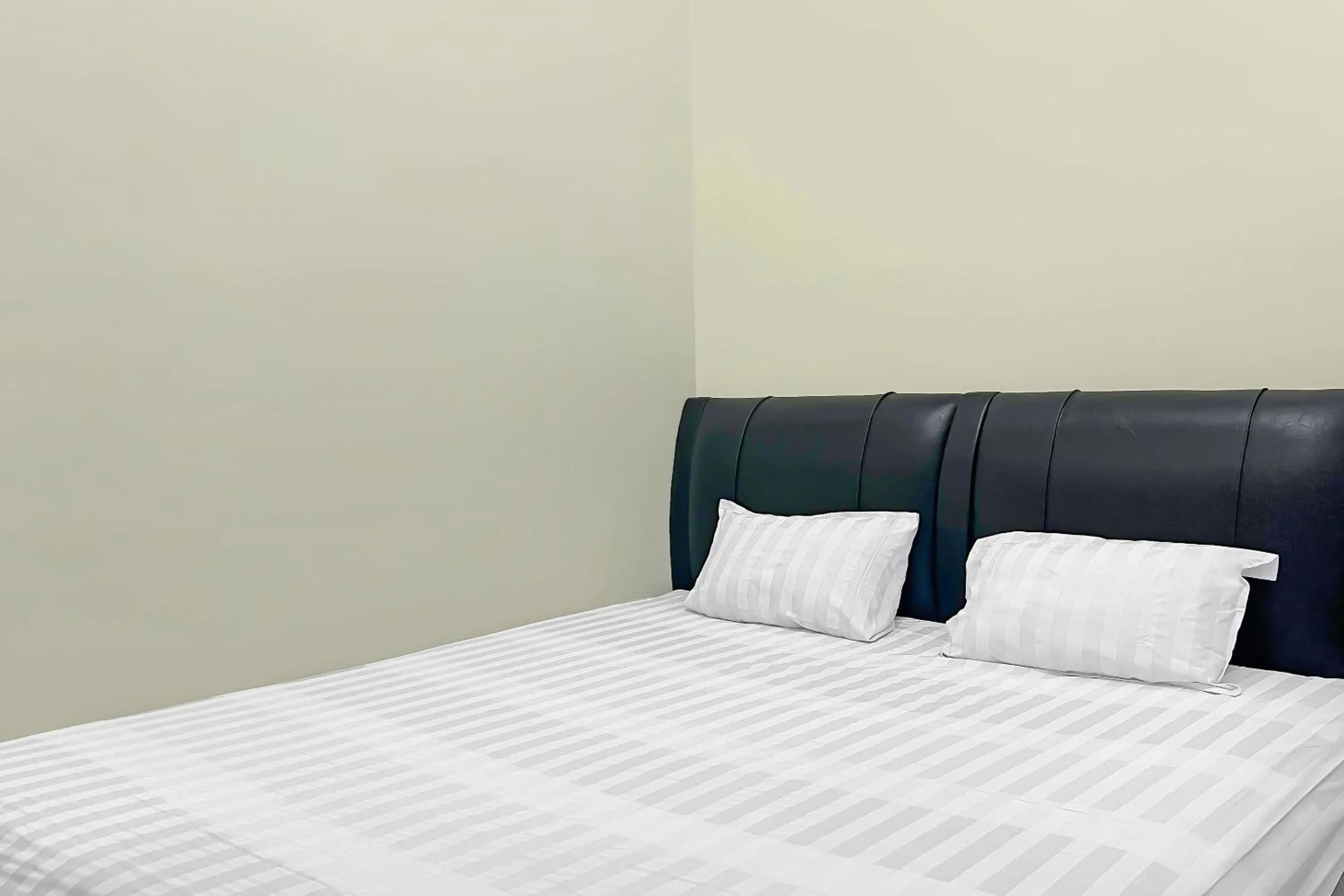 Bedroom, Bed in Hotel O Wisma Dg Tata