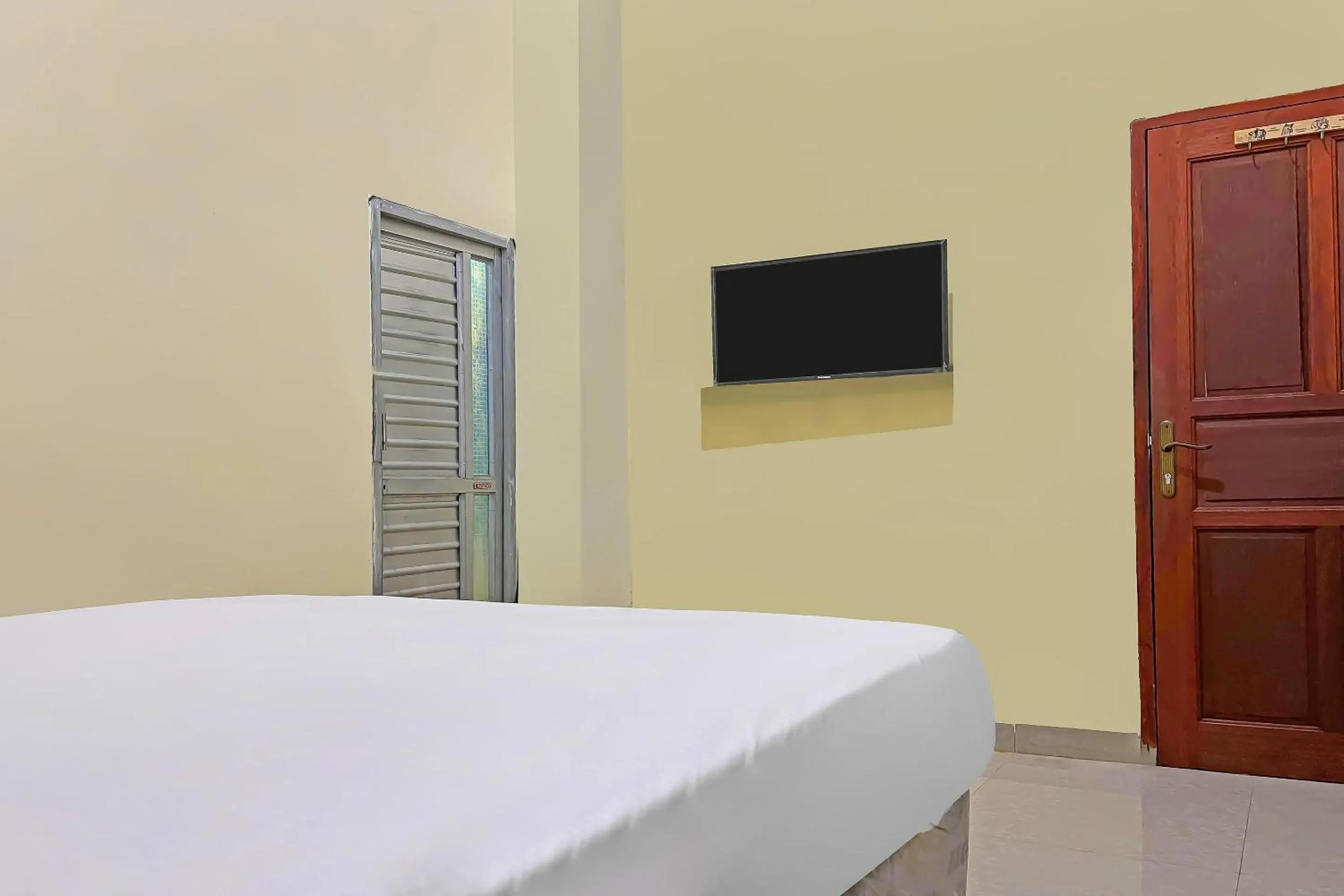 Bedroom, Bed in Hotel O Wisma Dg Tata