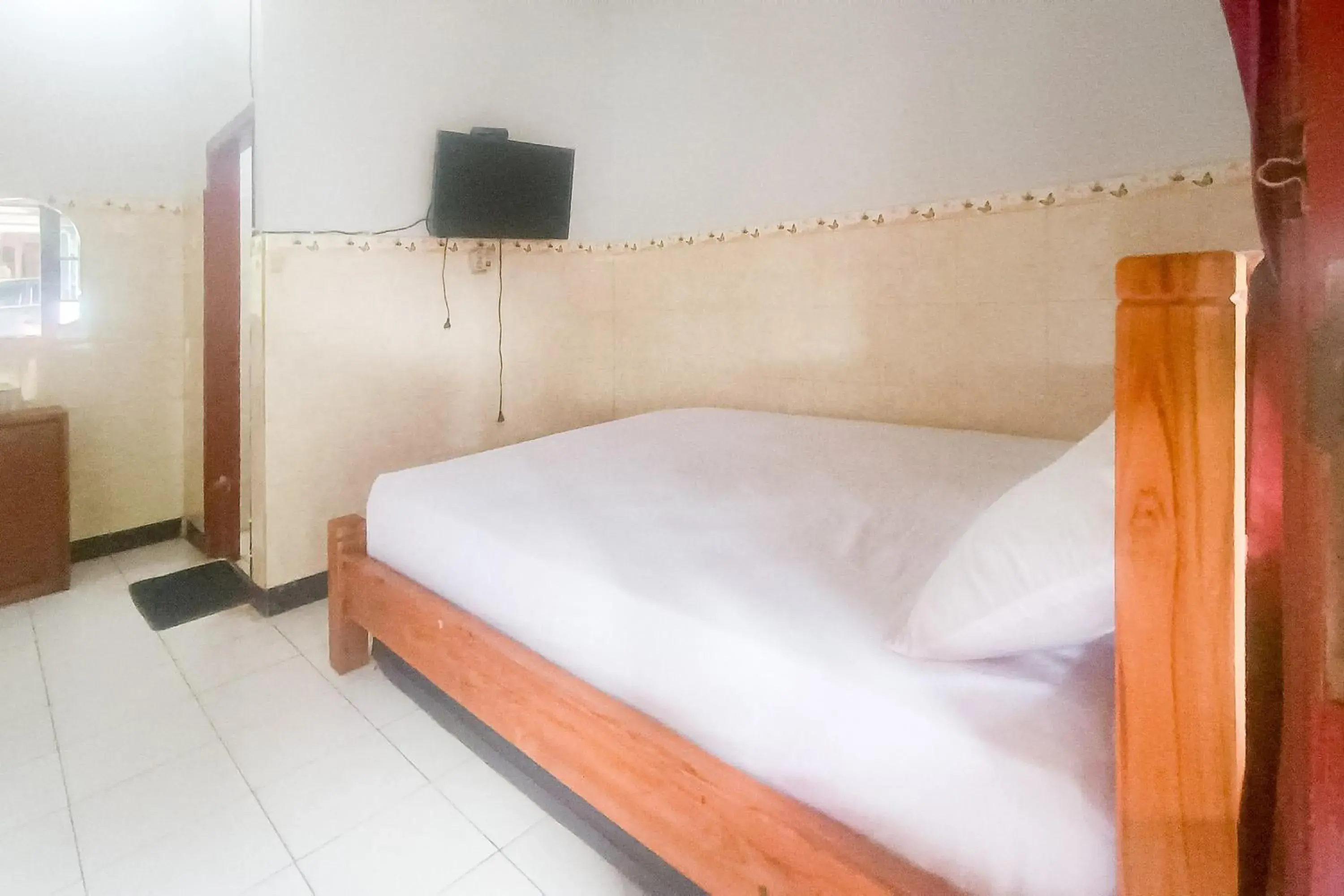 Standard Double Room in OYO 92560 Astri Homestay Standard Double Room in OYO 92560 Astri Homestay