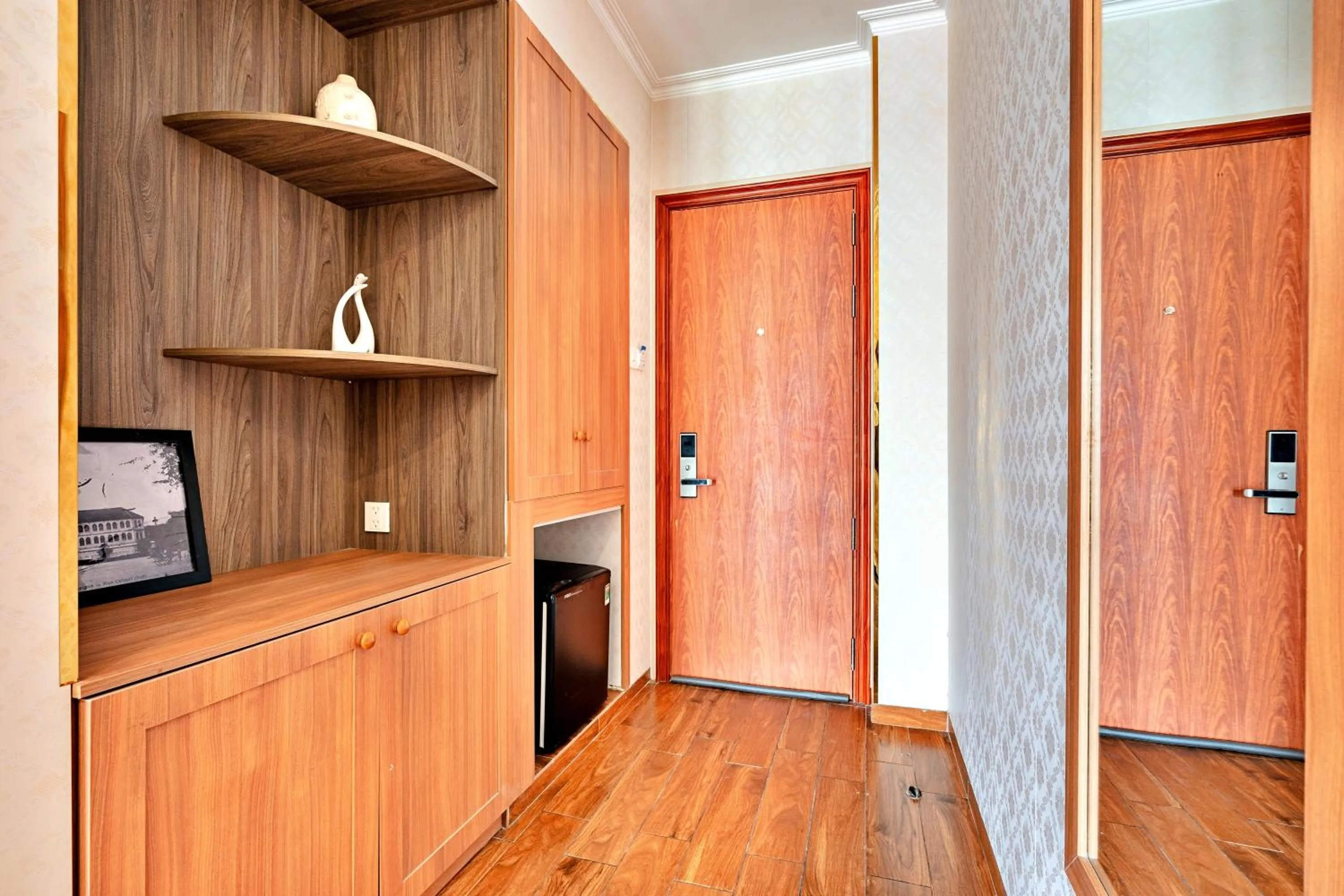 Luna Saigon Hotel - Bui Vien Walking Street