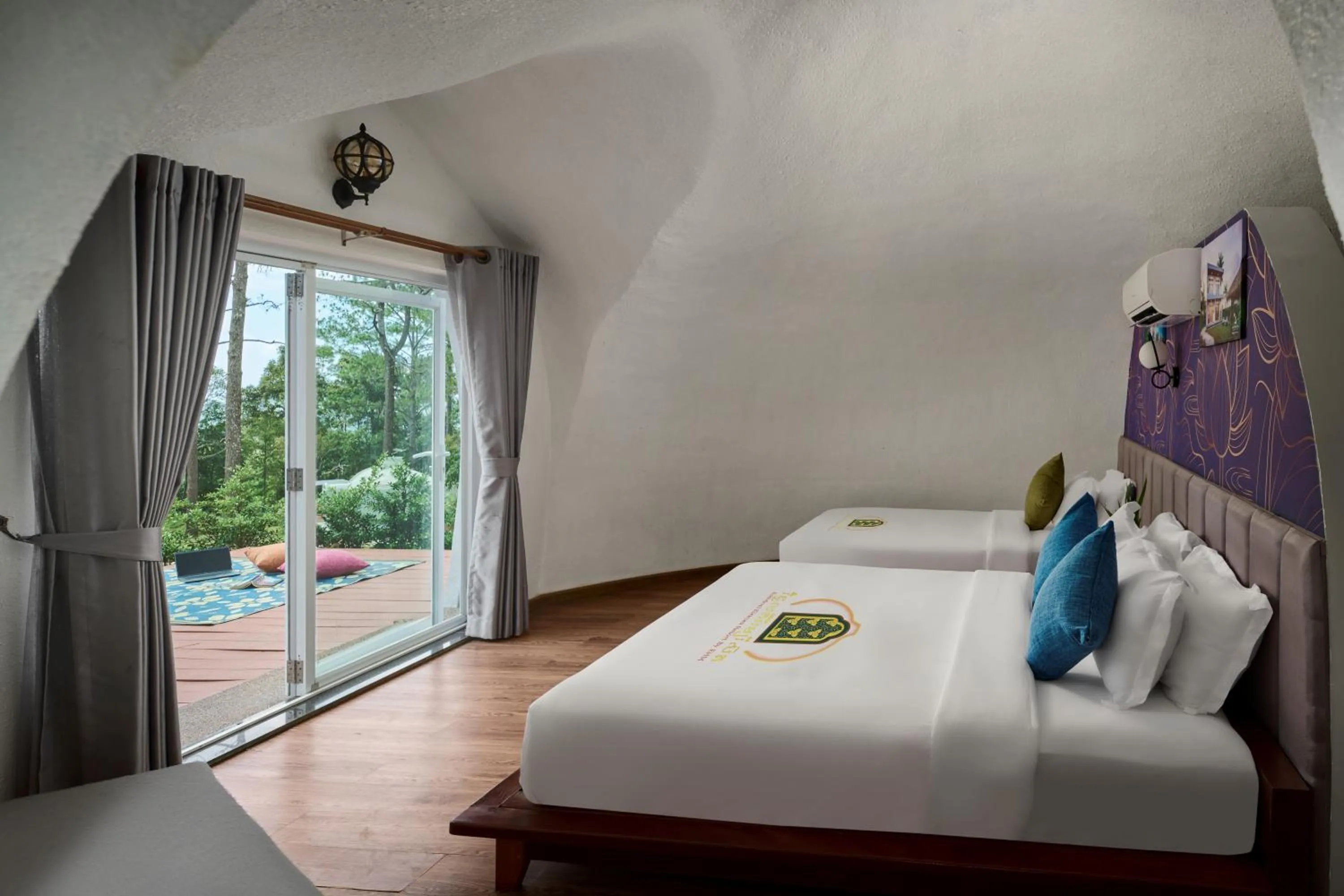 View (from property/room), Bed in Romdoul Kirirom Resort by EHM