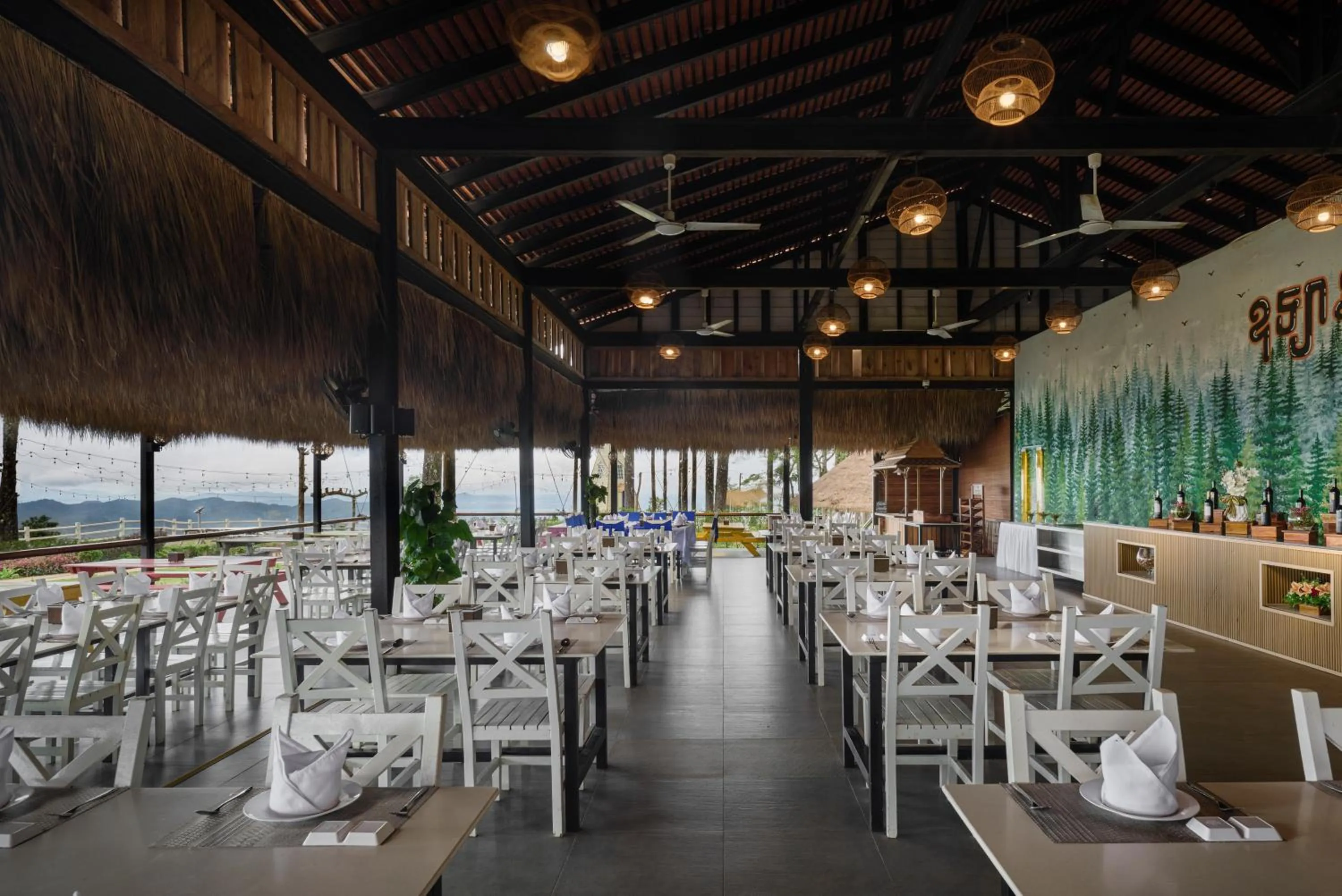 Restaurant/places to eat in Romdoul Kirirom Resort by EHM