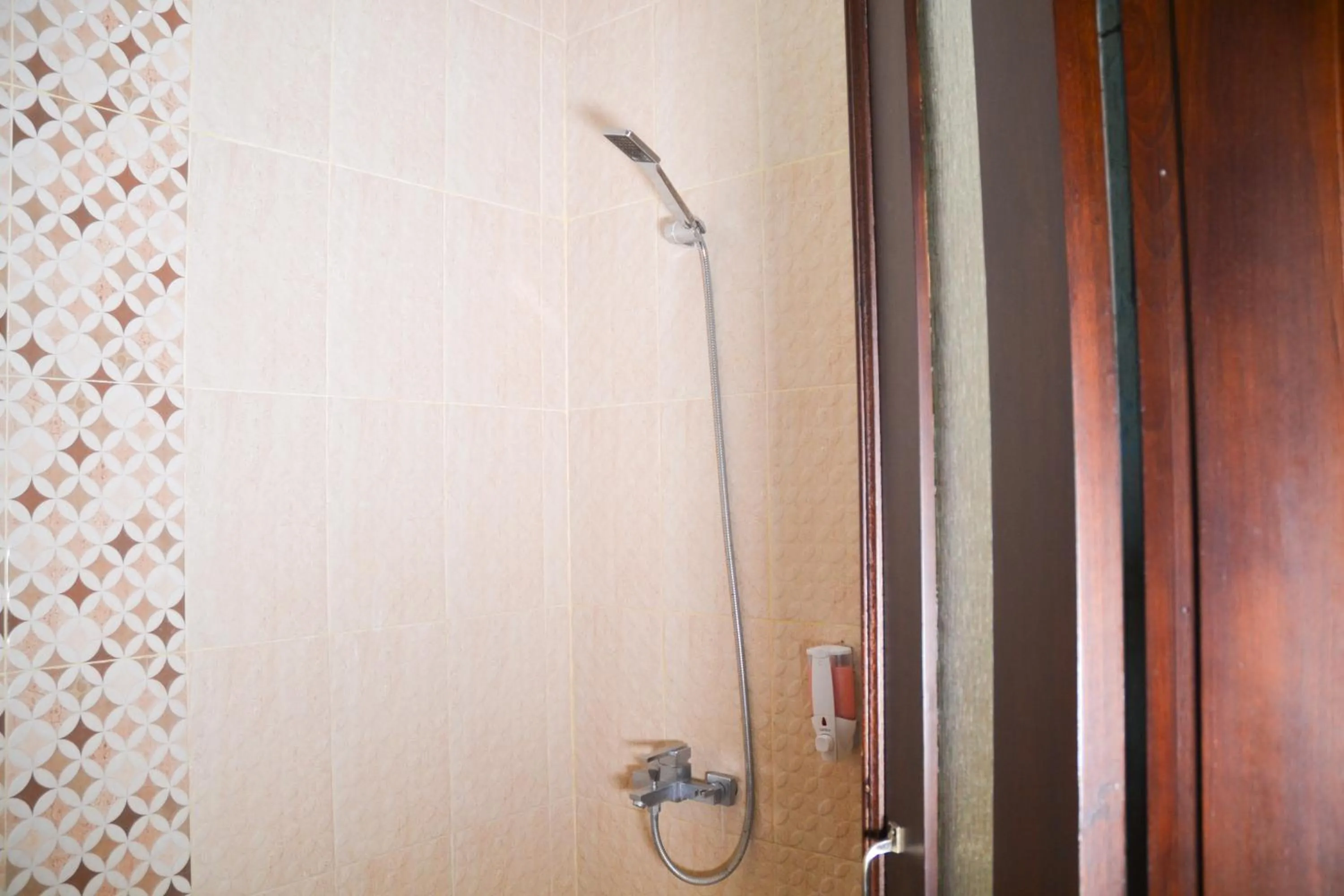 Bathroom in Roemah Canting Homestay