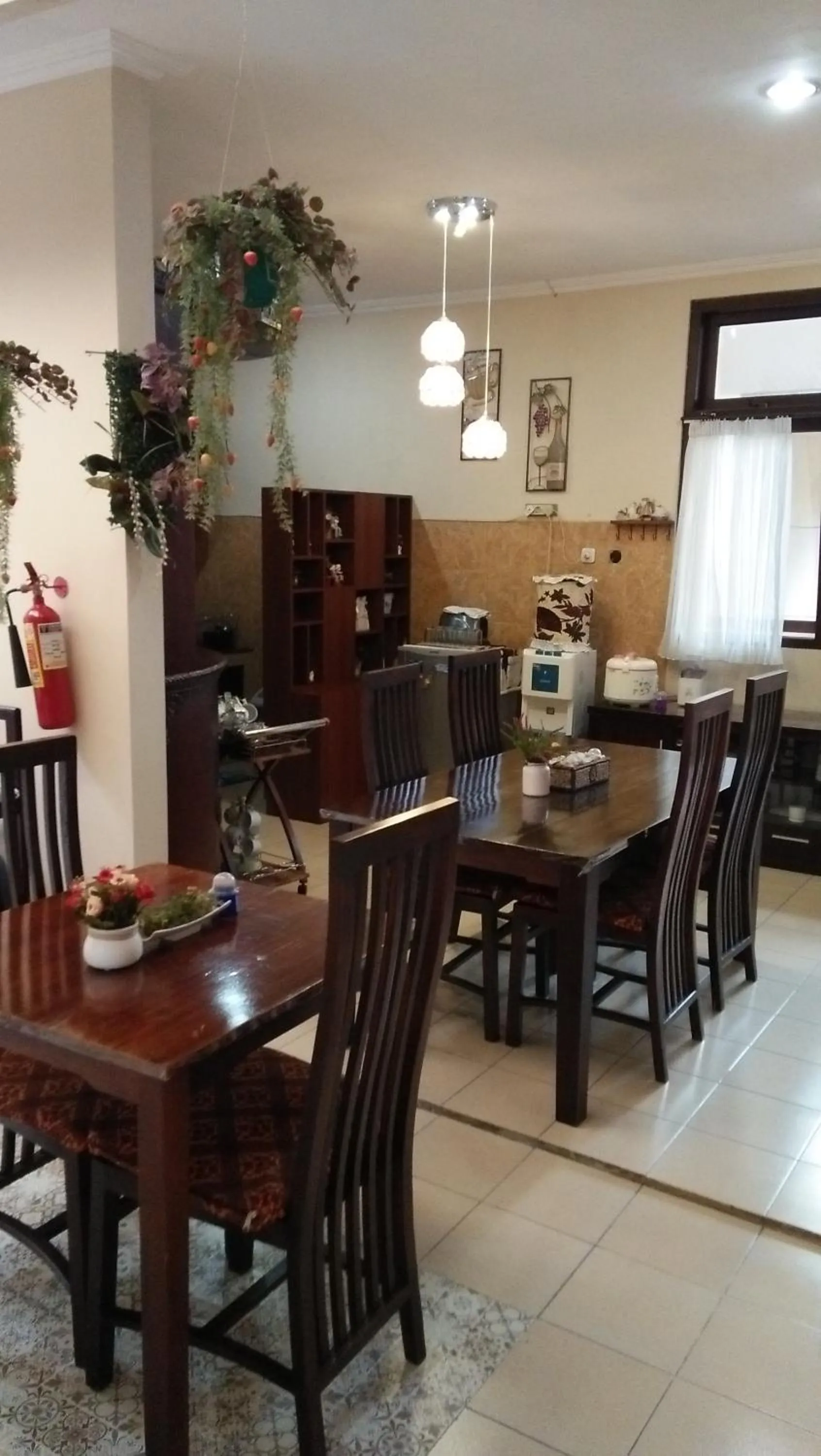 Restaurant/places to eat in Roemah Canting Homestay