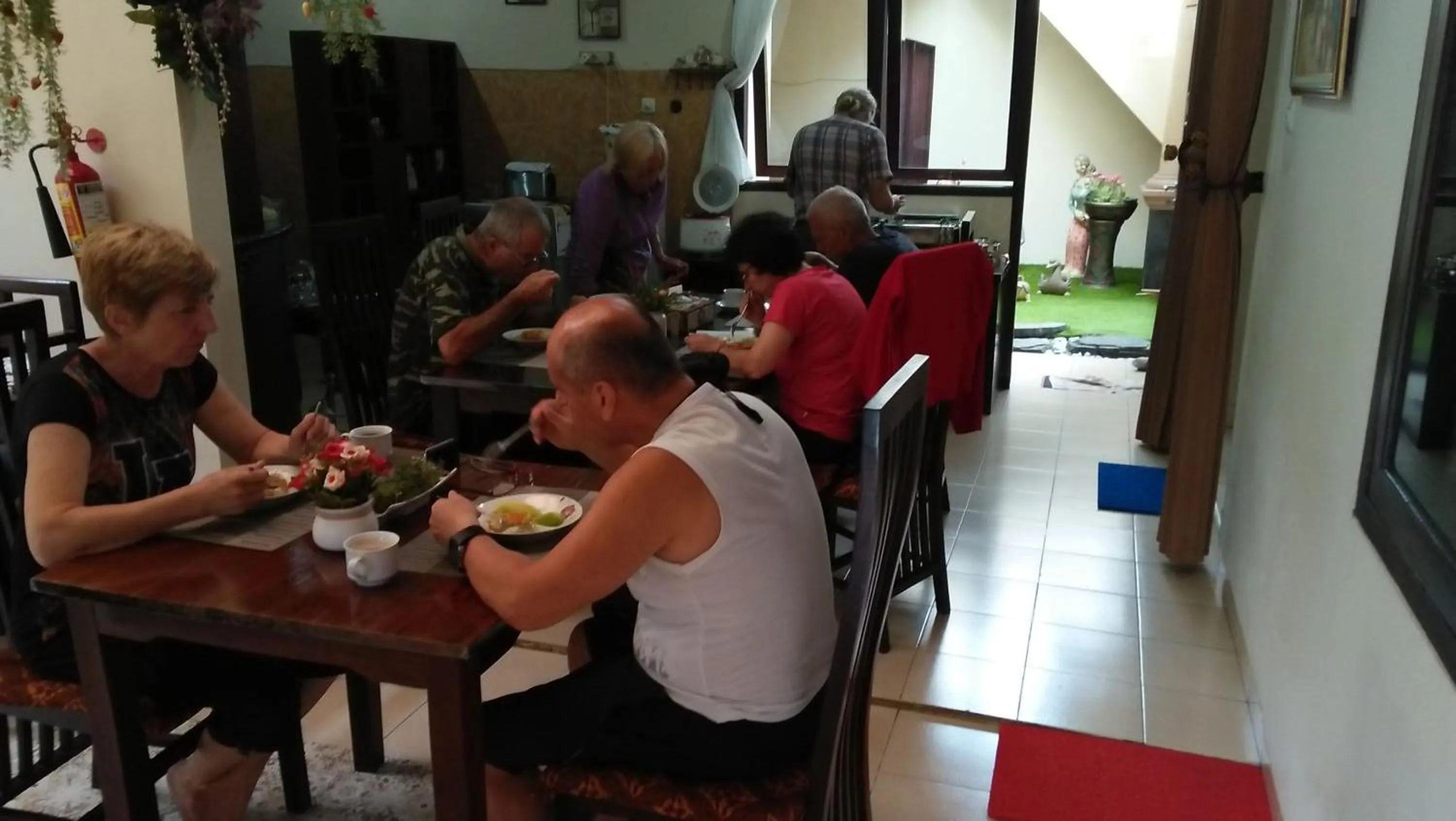 Coffee/tea facilities in Roemah Canting Homestay