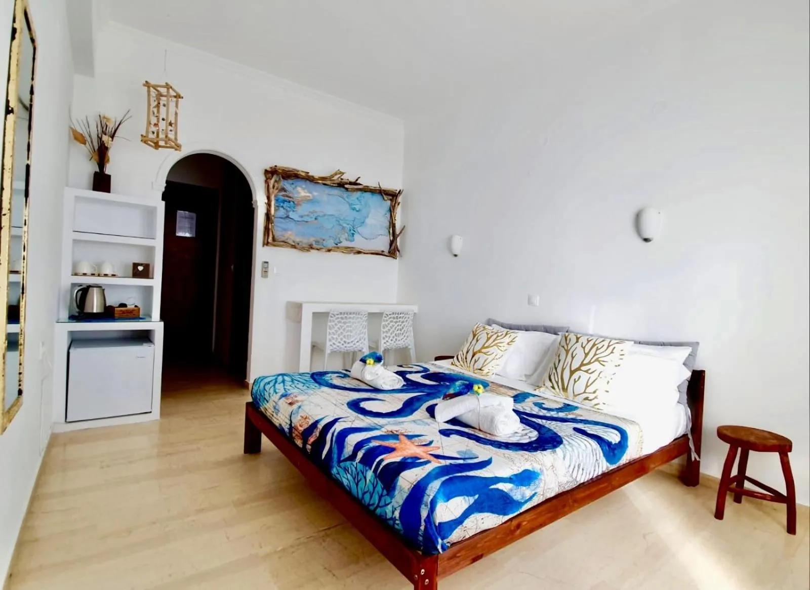 Bed in Thomas Art Hotel