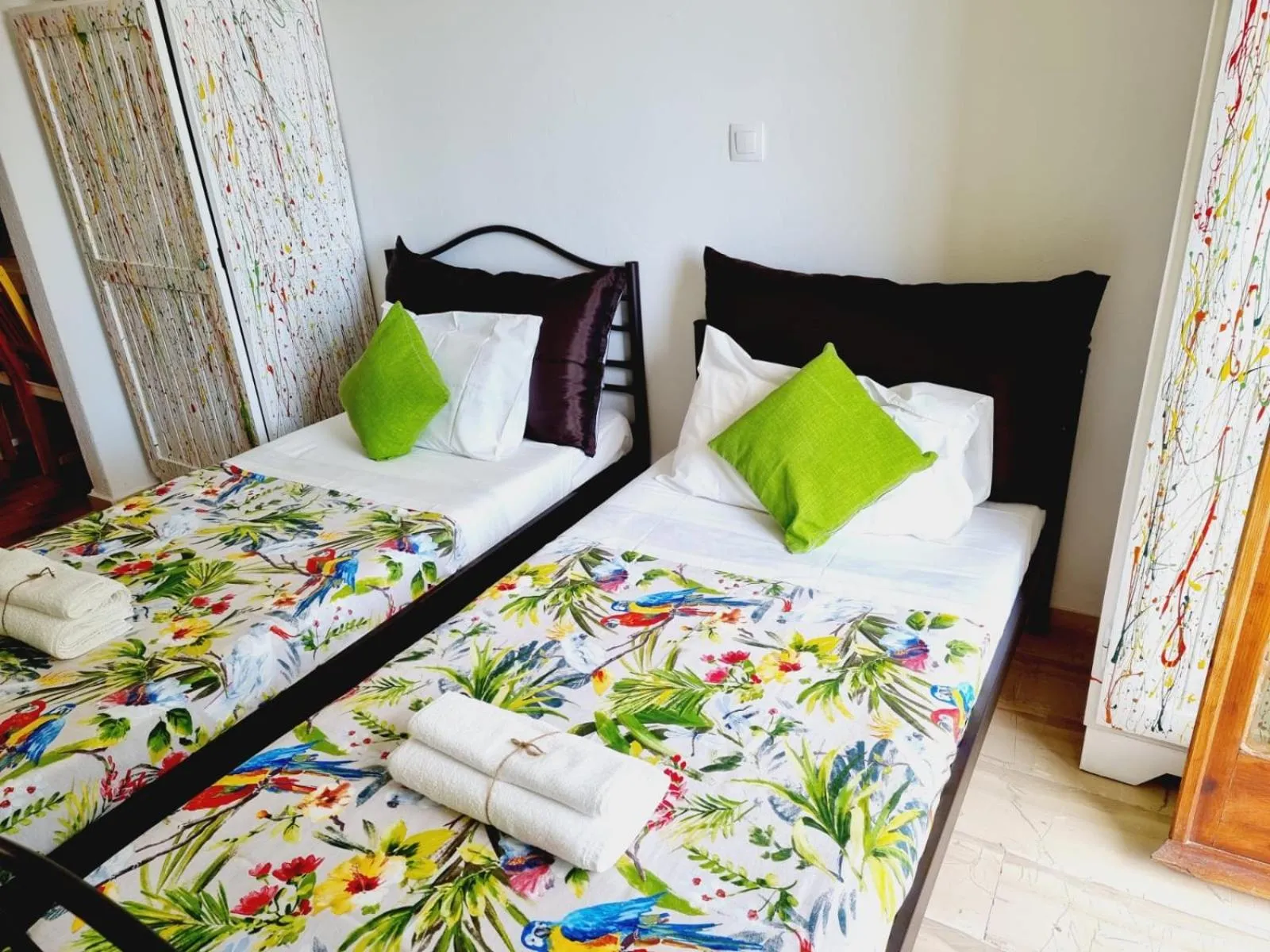 Bed in Thomas Art Hotel