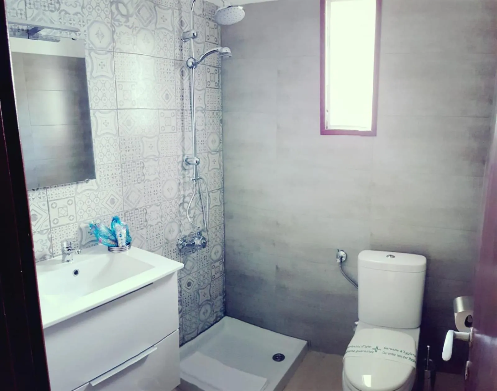 Bathroom in Thomas Art Hotel