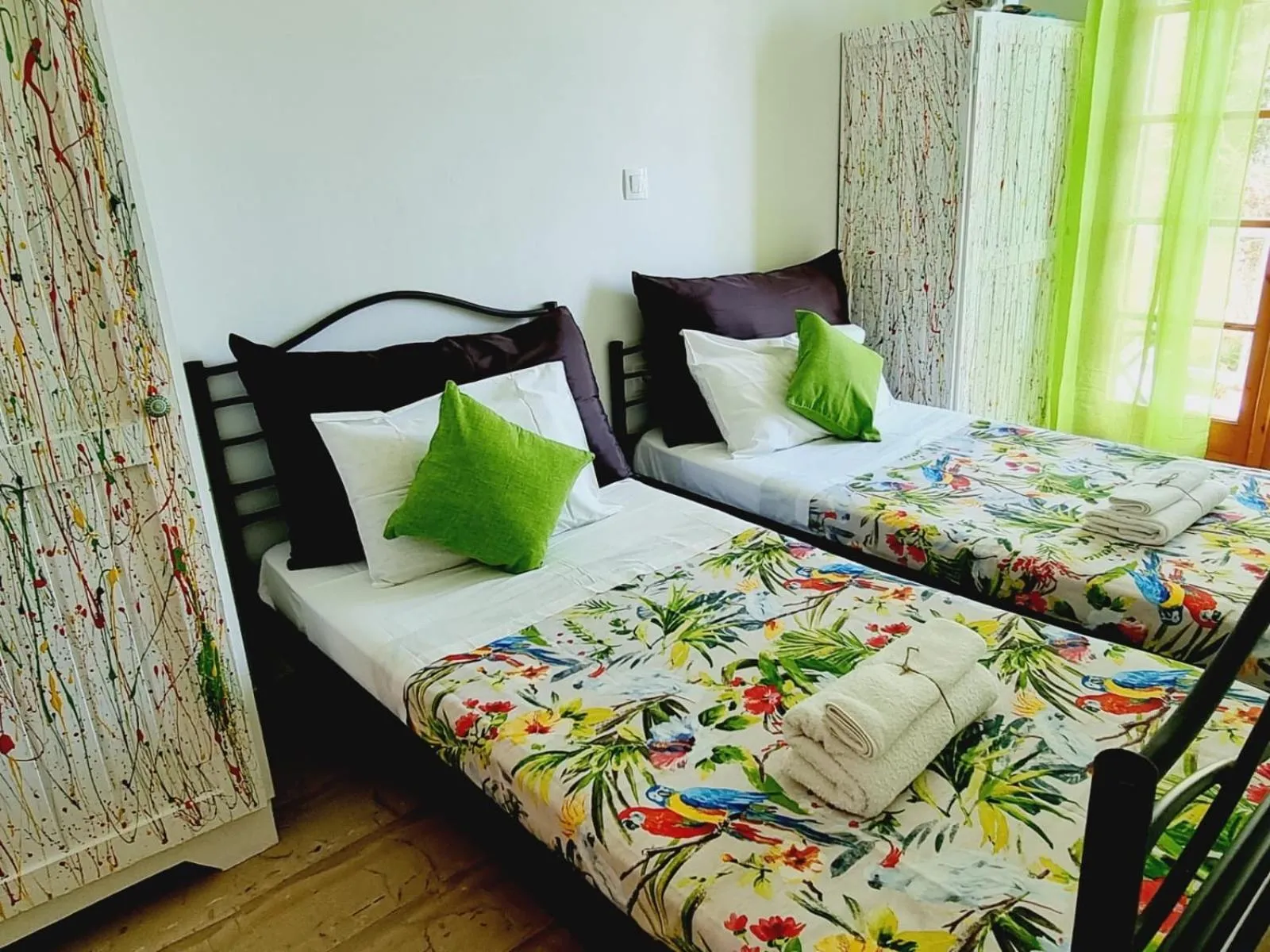 Bed in Thomas Art Hotel