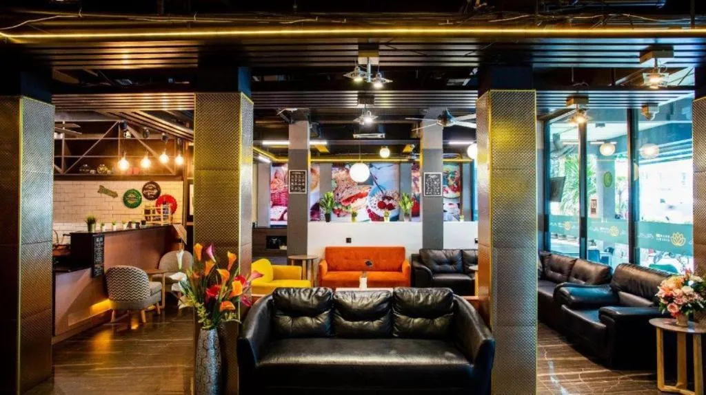 Seating area in GranDE Classic Pattaya