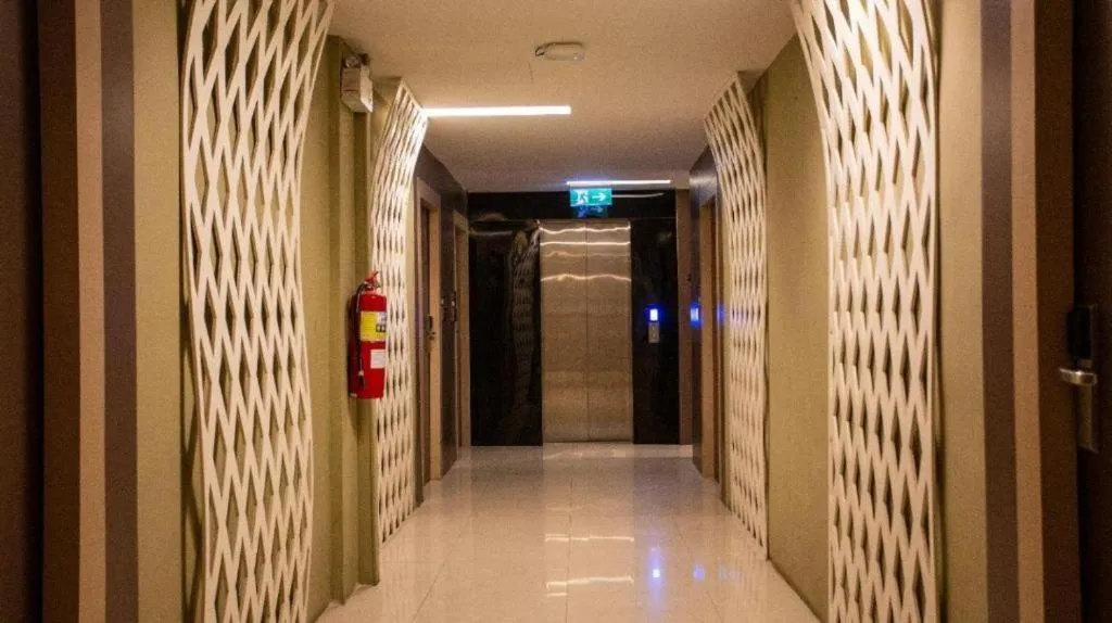 elevator in GranDE Classic Pattaya