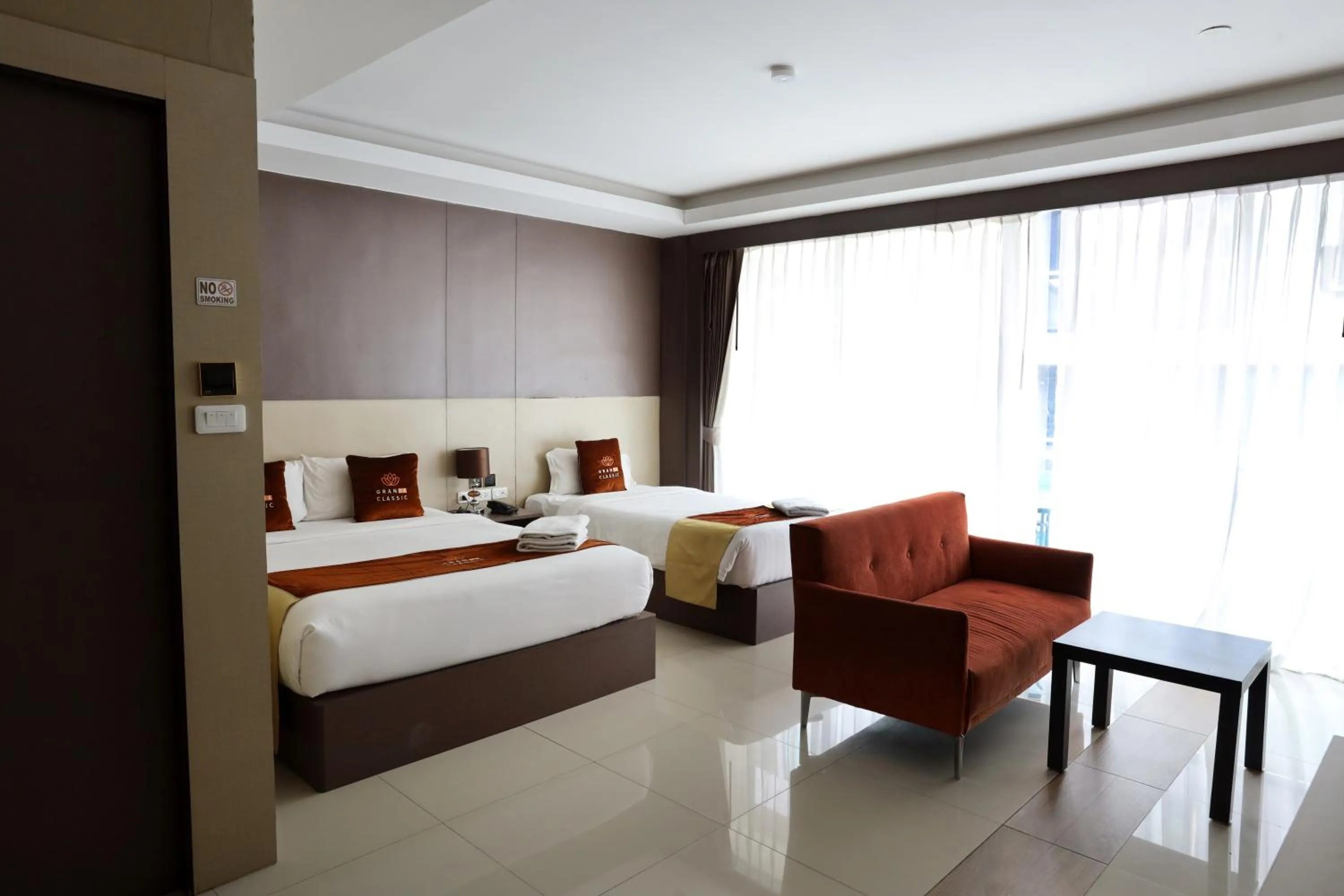 Bedroom, Bed in GranDE Classic Pattaya