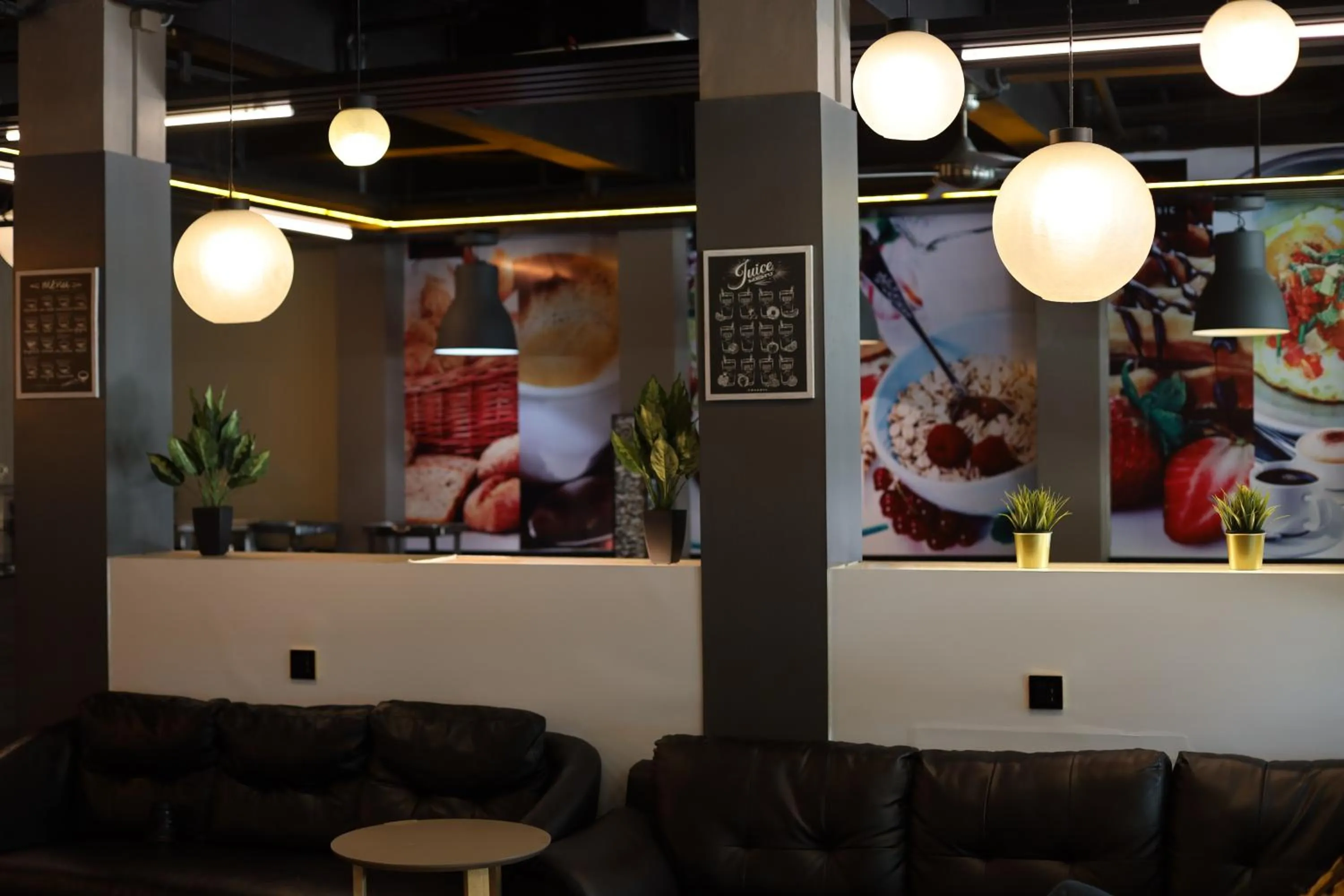 Restaurant/places to eat in GranDE Classic Pattaya