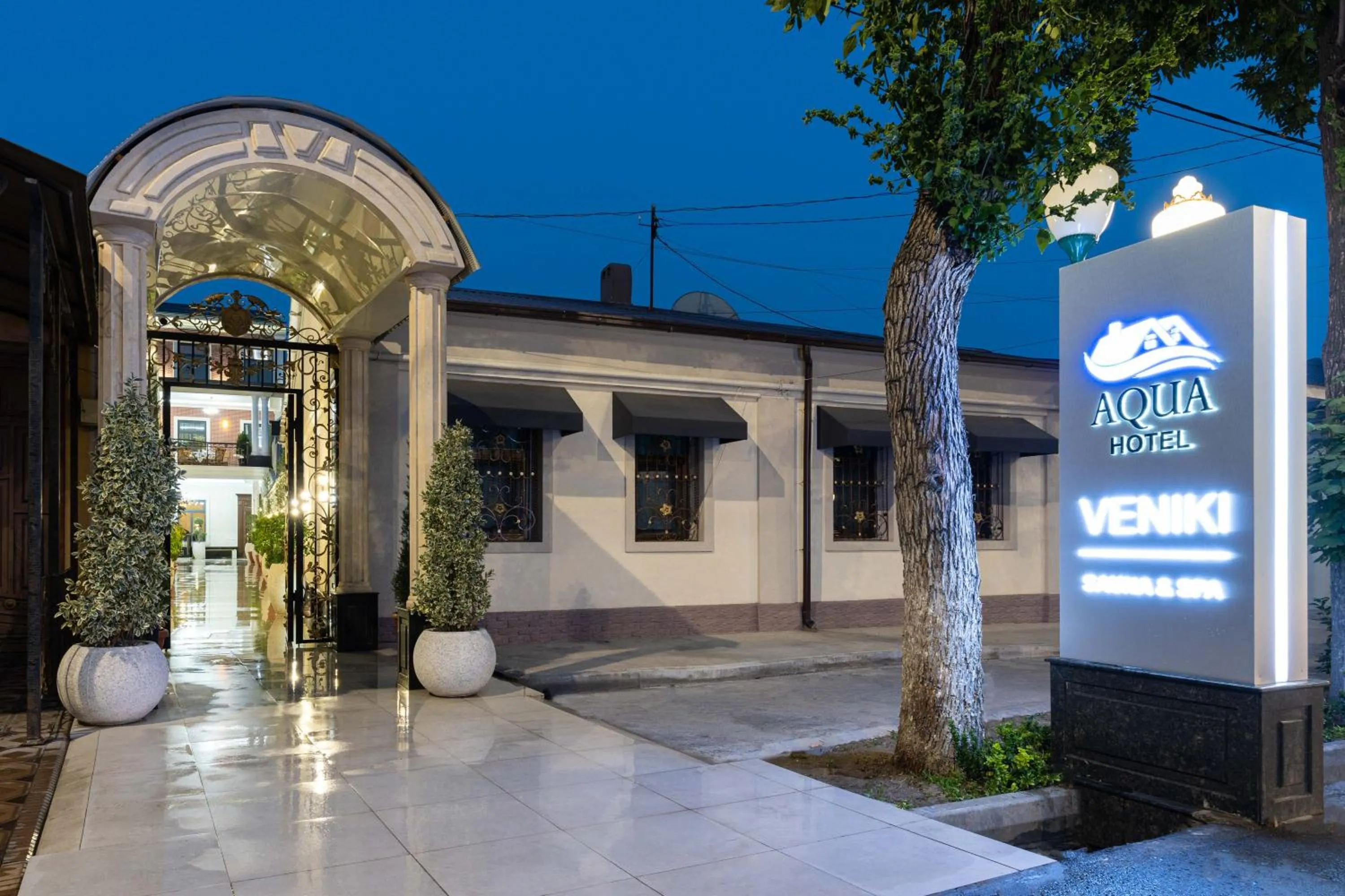 Property building in Aqua Hotel