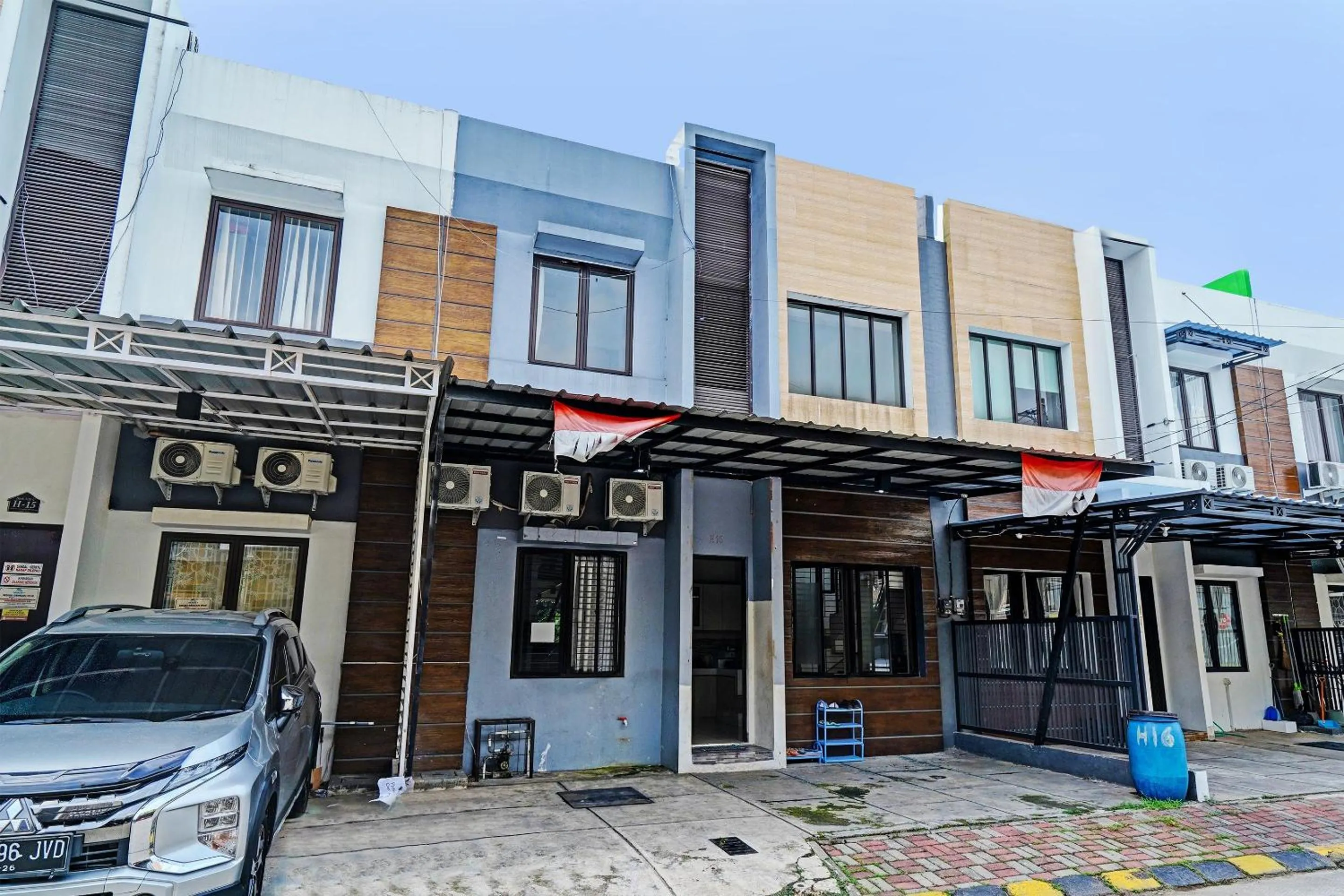 Facade/entrance in Hotel O JKK Sweet Room